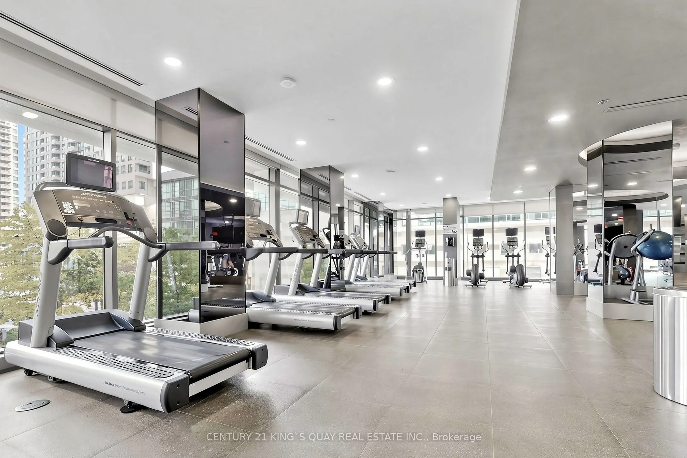 5168 Yonge Street #LPH101