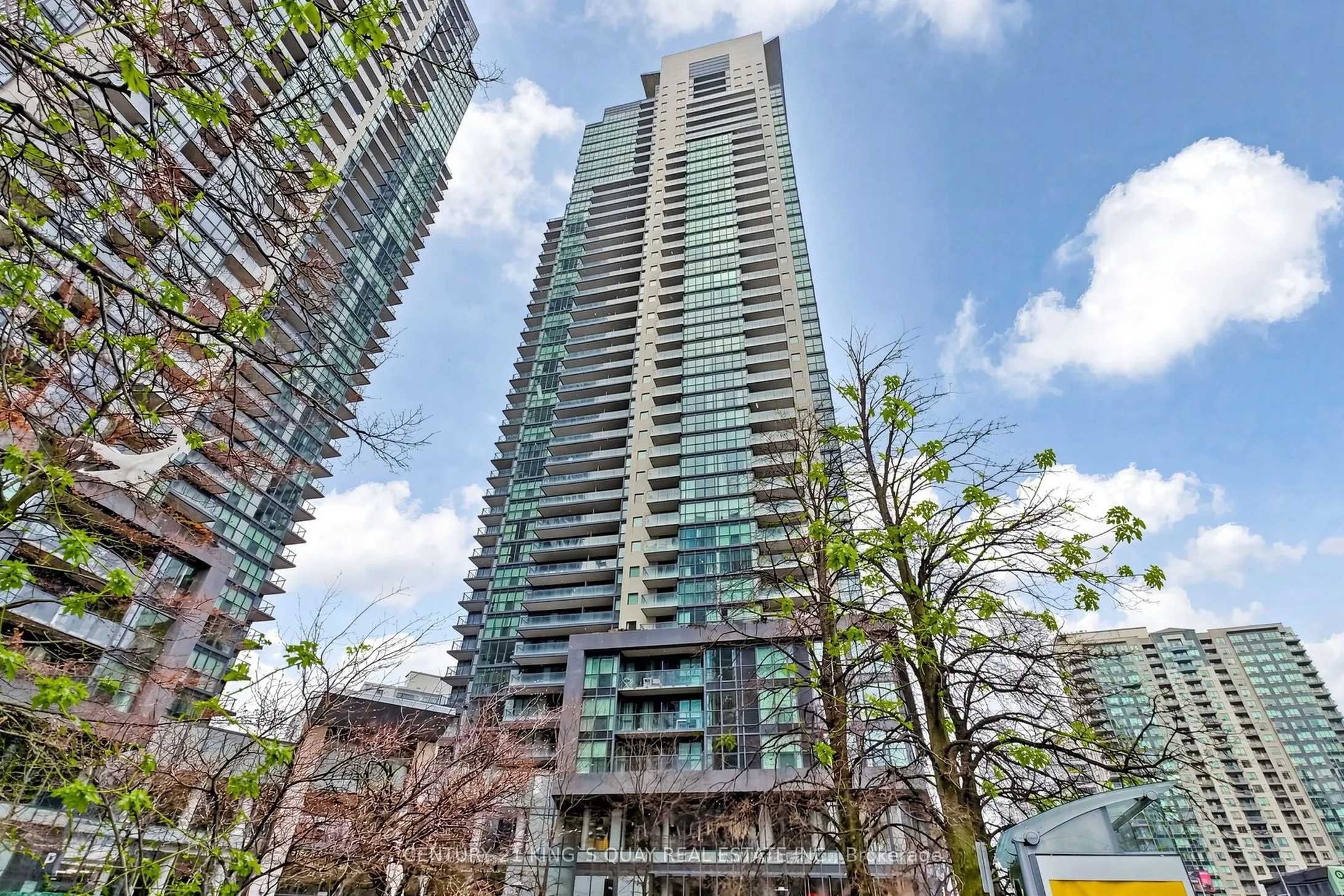 5168 Yonge Street #LPH101
