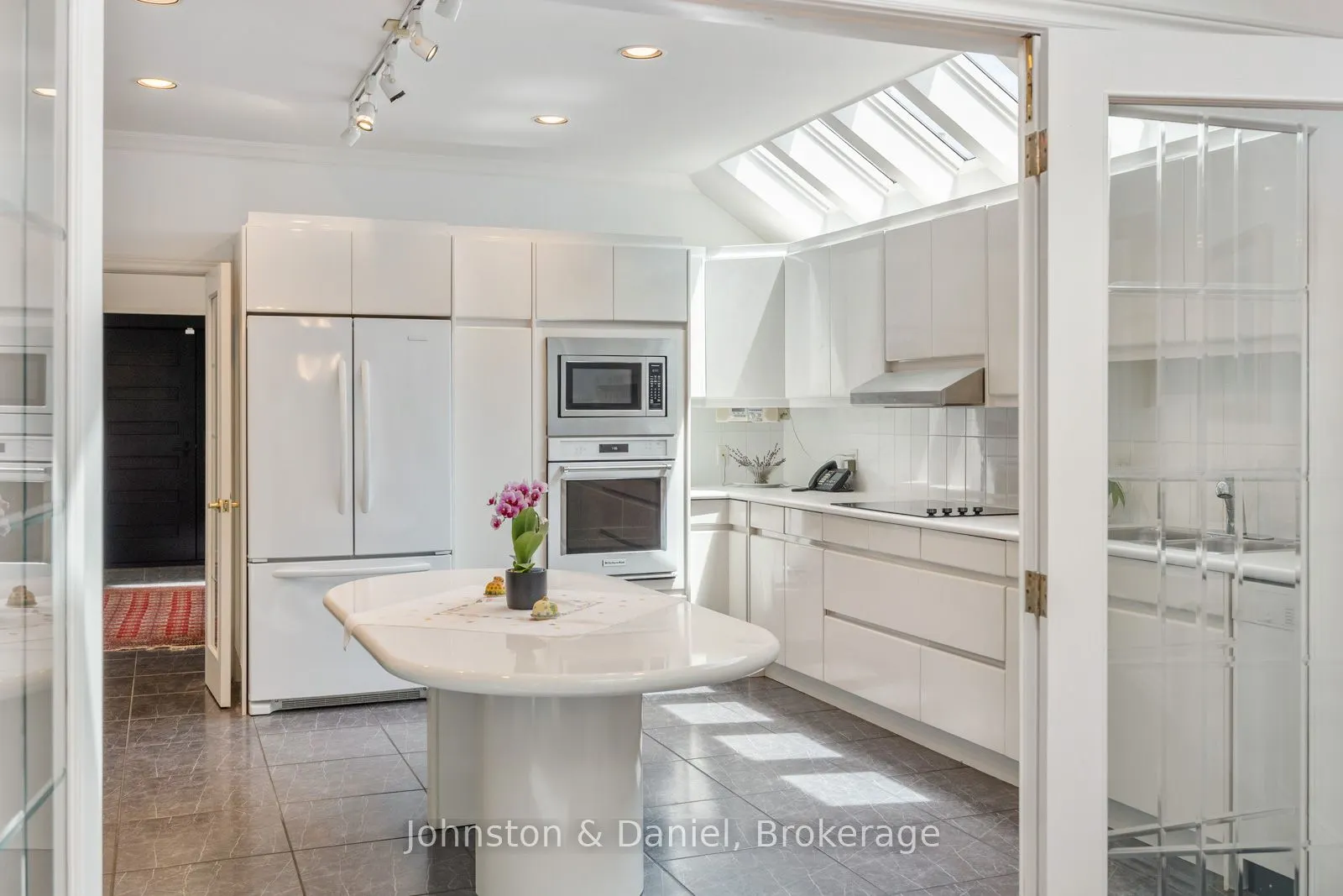 31 George Henry Boulevard