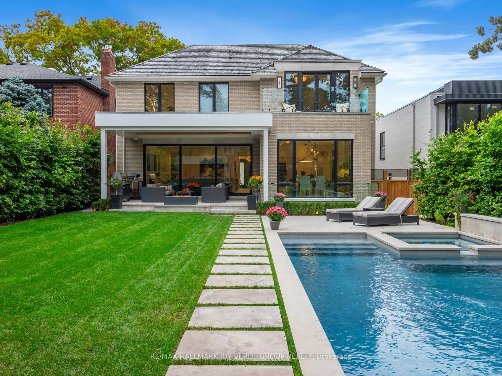 123 Rochester Avenue