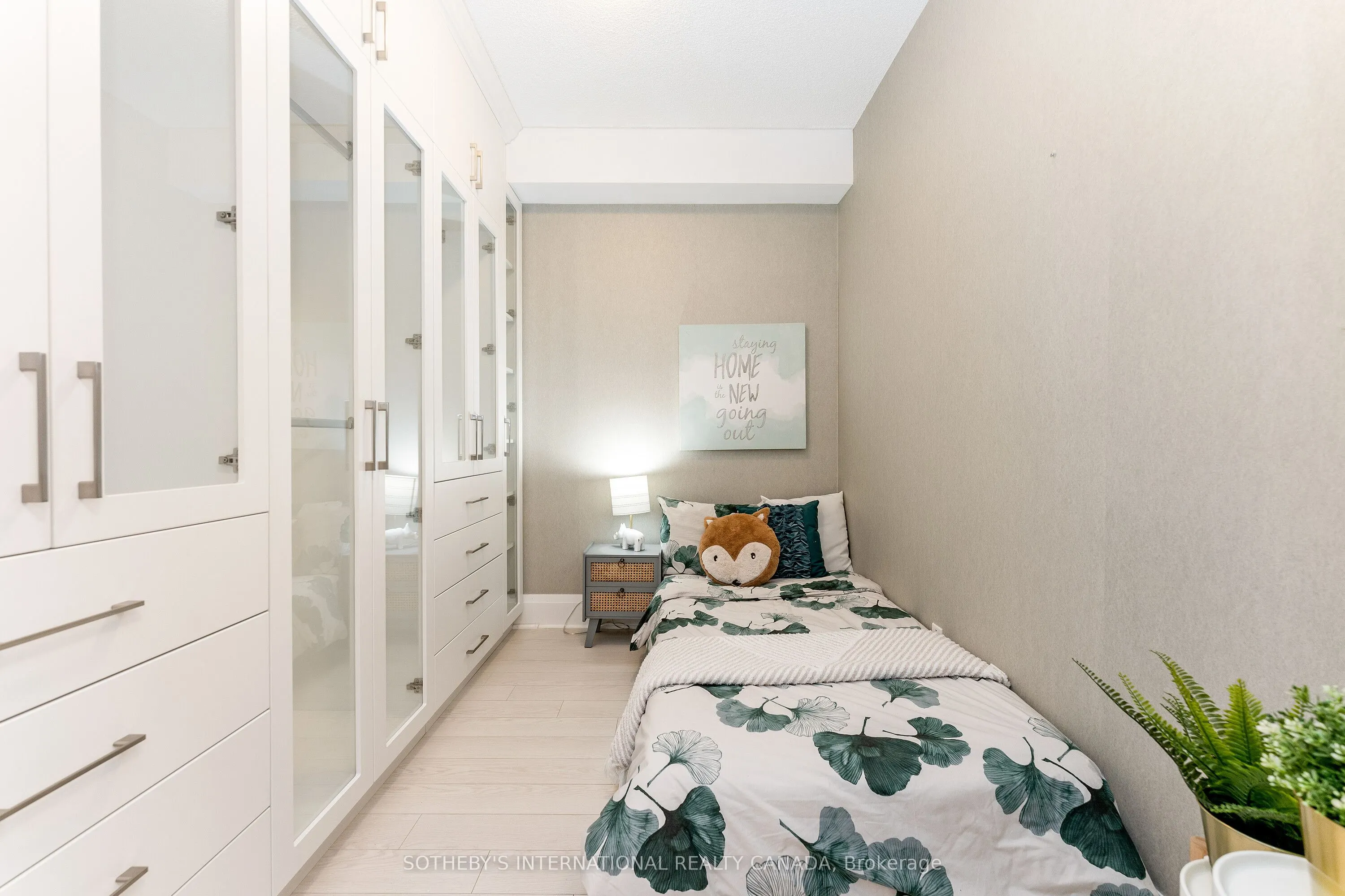 100 Harrison Garden Boulevard #824