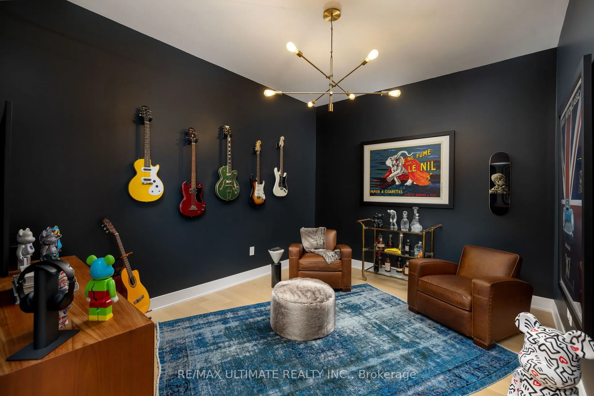 6 Jackes Avenue #206