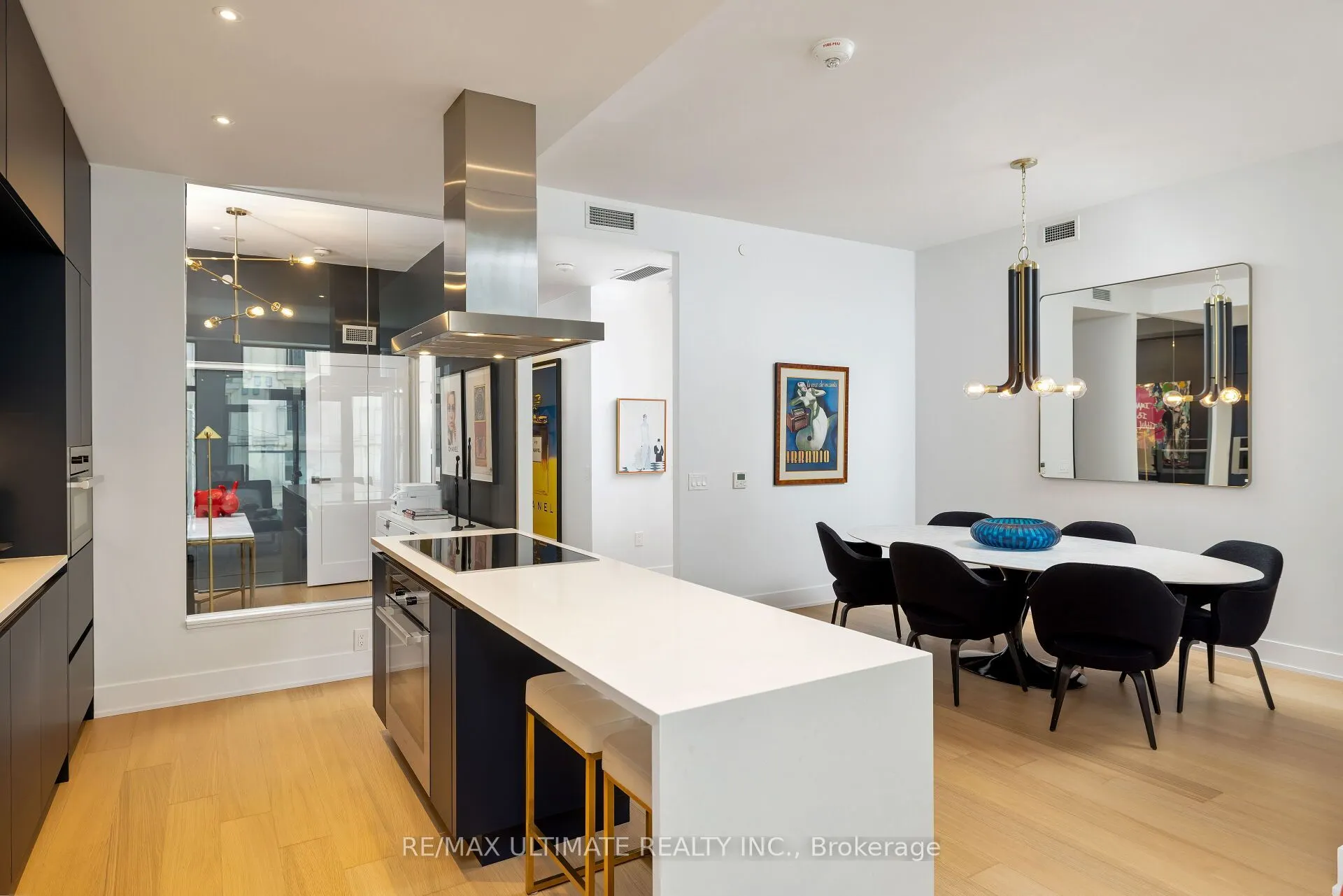 6 Jackes Avenue #206
