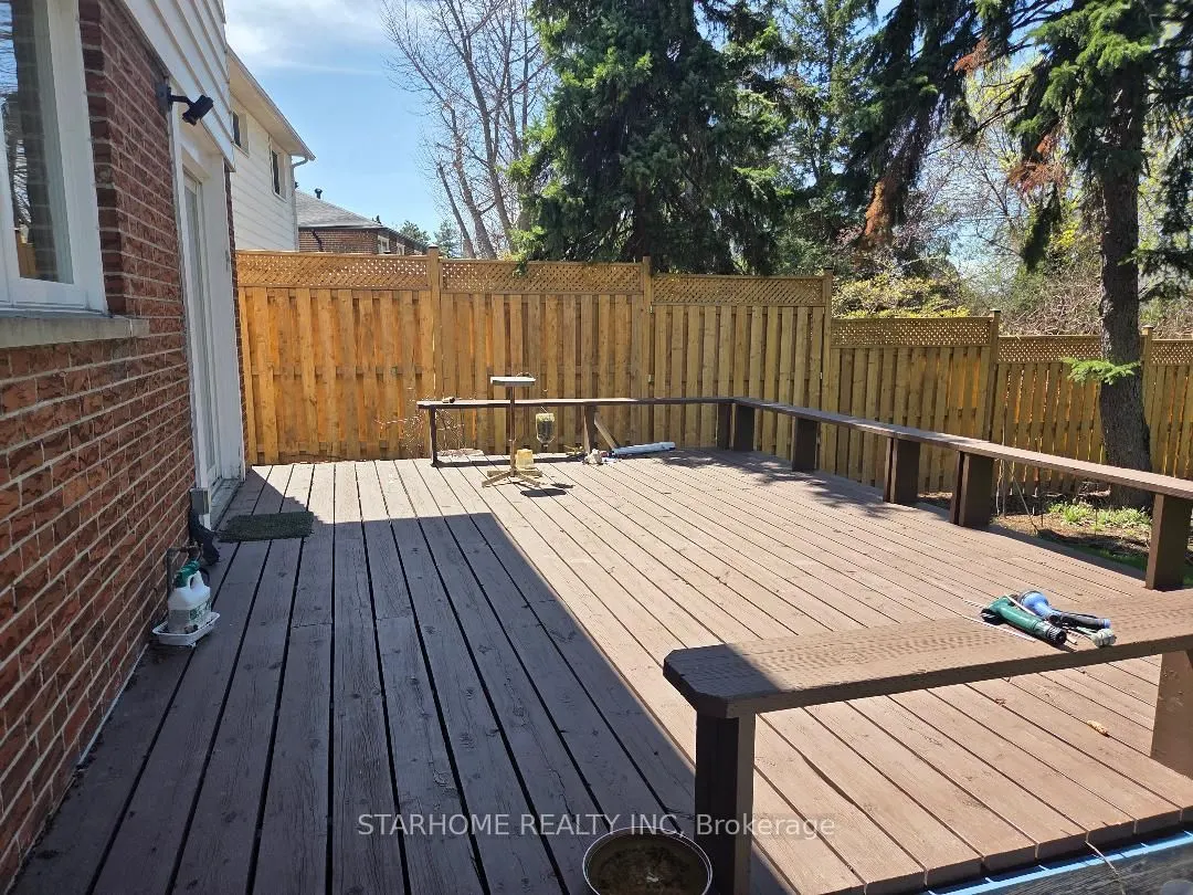 8 Shaughnessy Boulevard