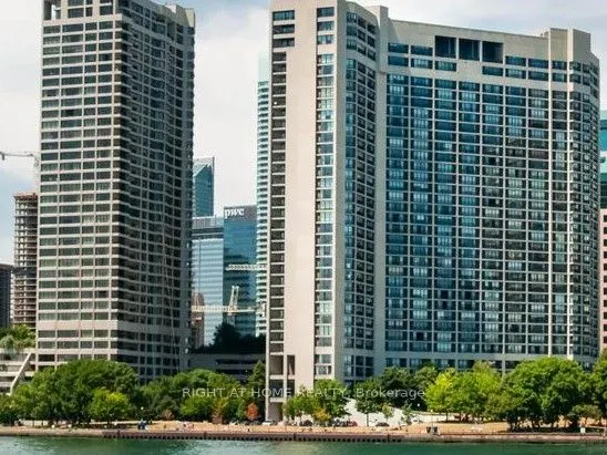 33 Harbour Square #2803