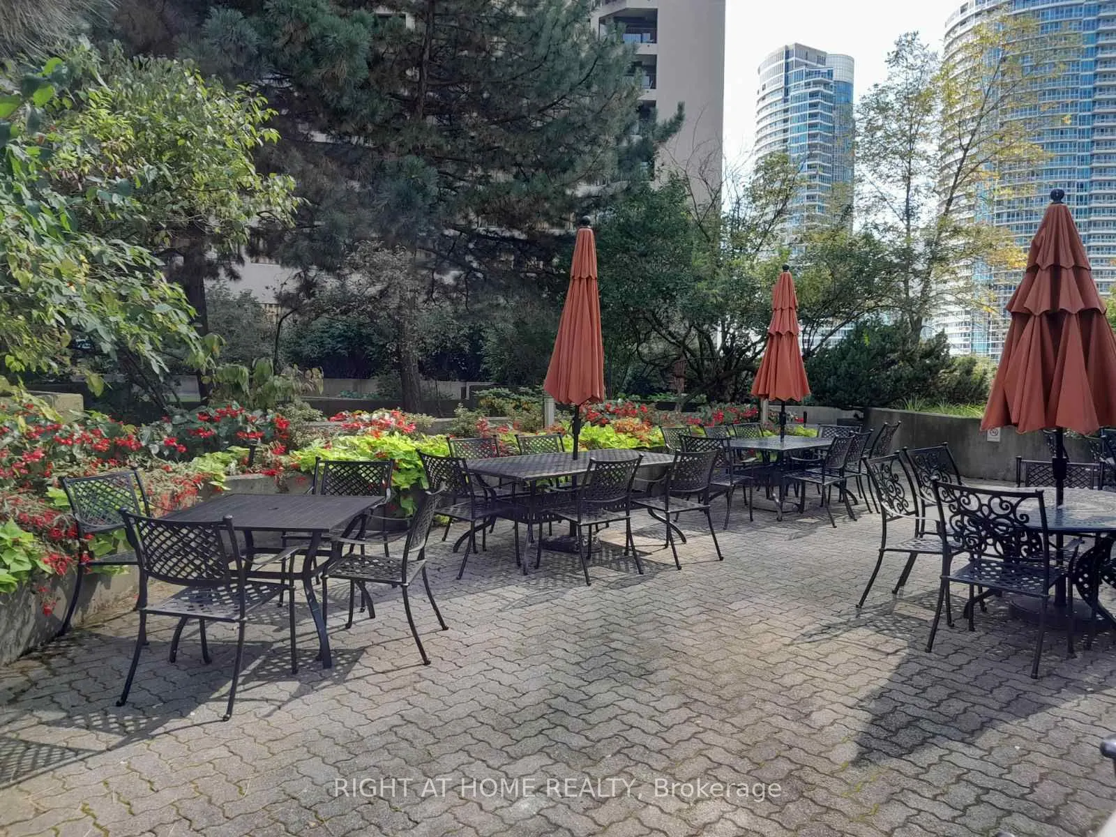 33 Harbour Square #2803
