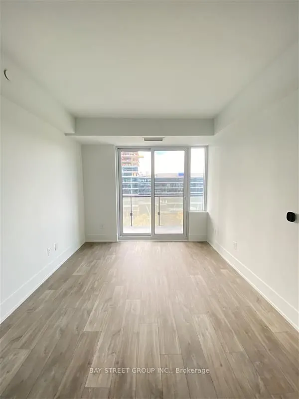 480 Front Street W #801