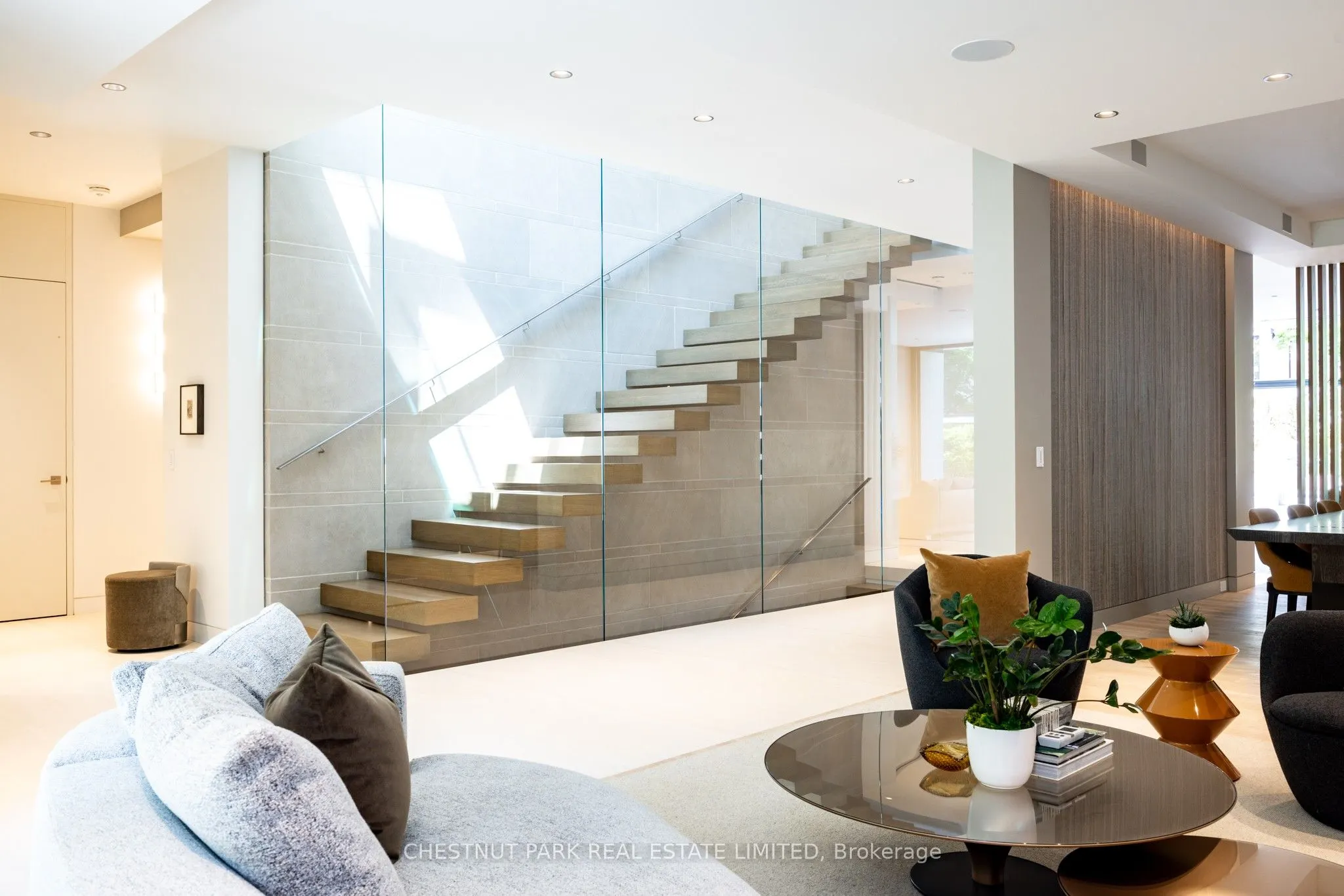 50 Teddington Park Avenue