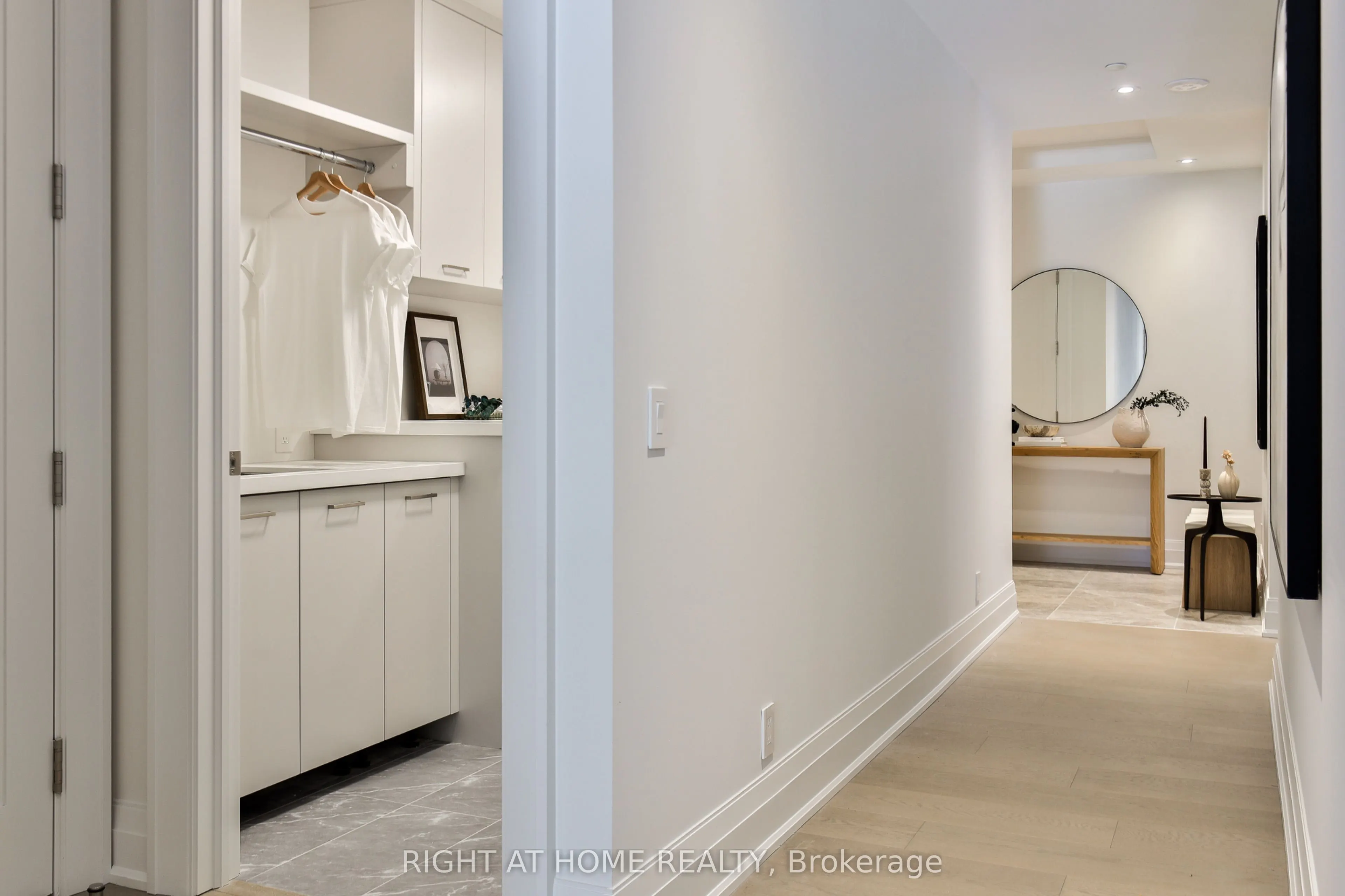 10 Prince Arthur Avenue #404