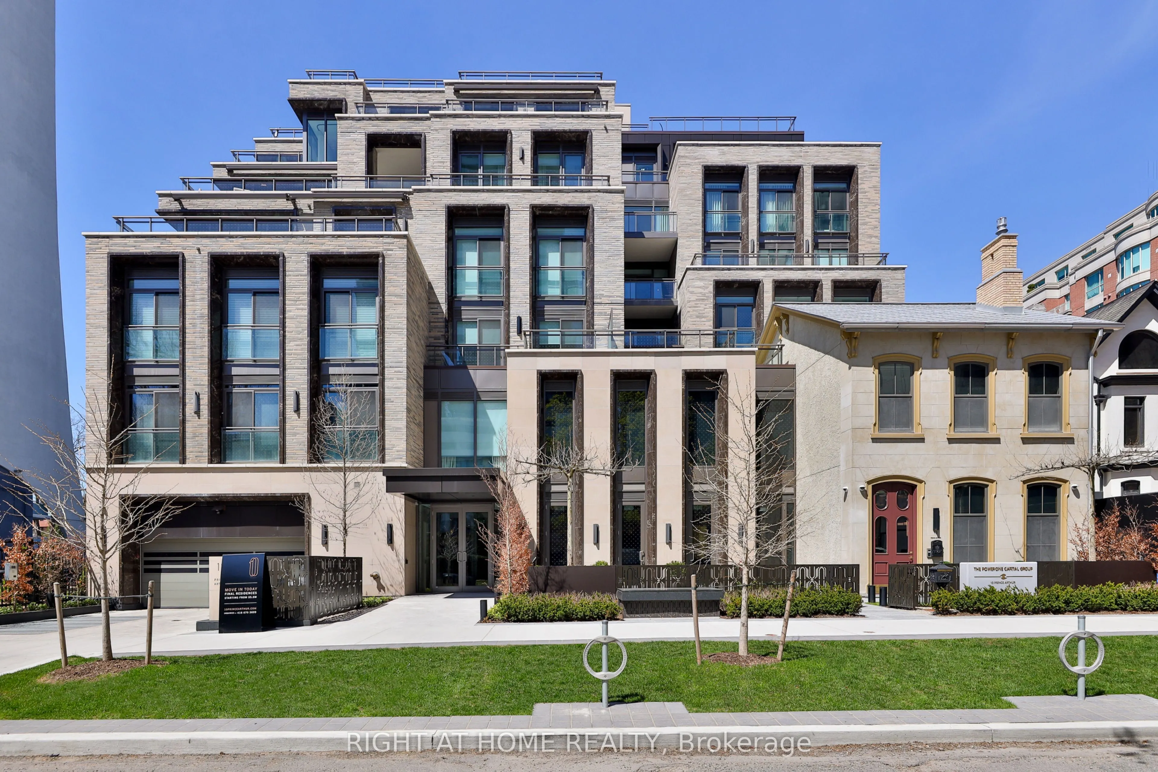 10 Prince Arthur Avenue #404