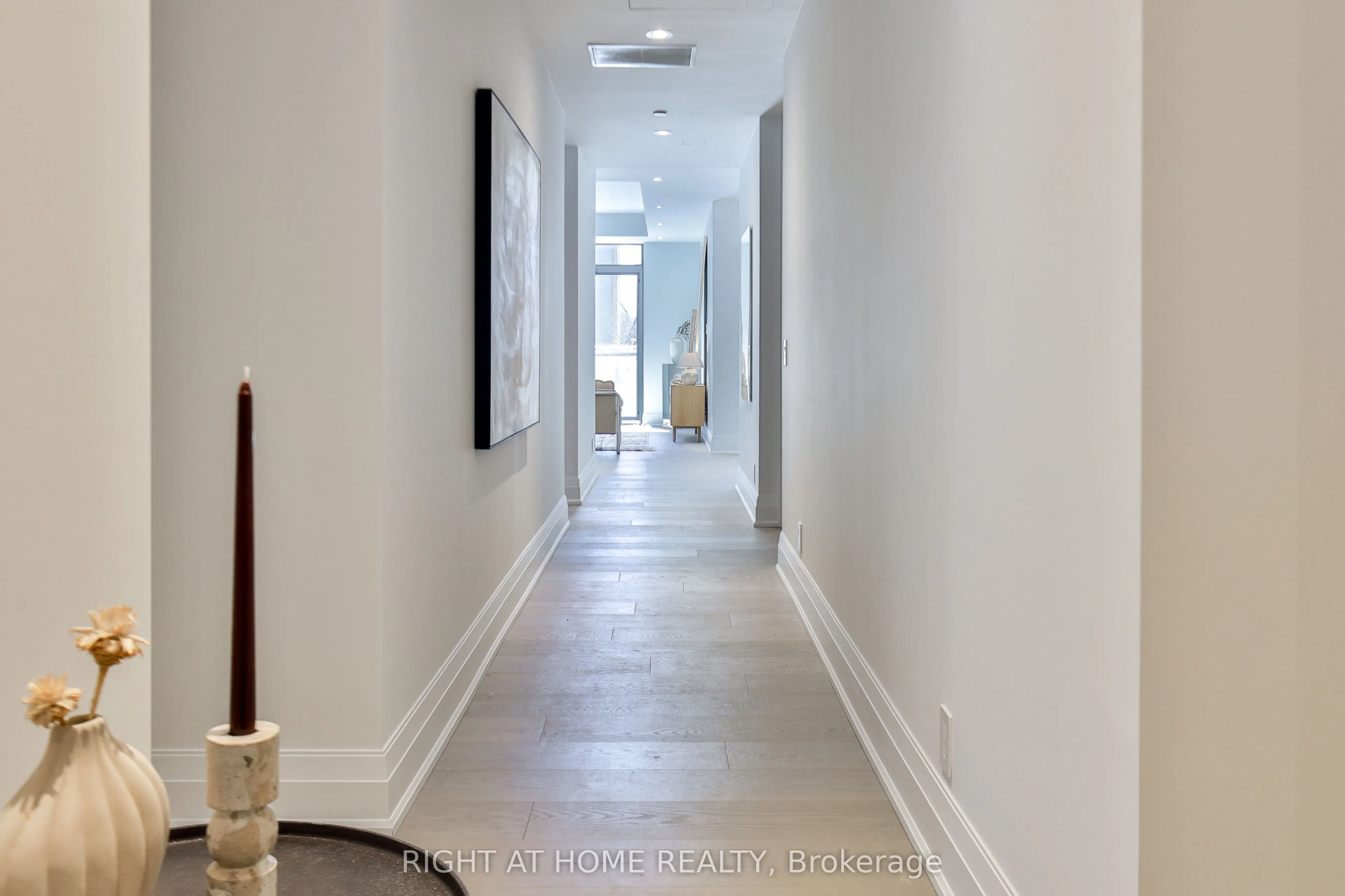10 Prince Arthur Avenue #404