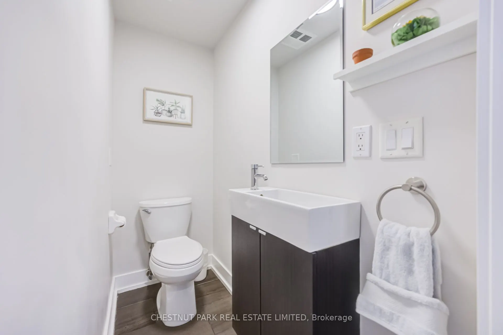 168 King Street E #914