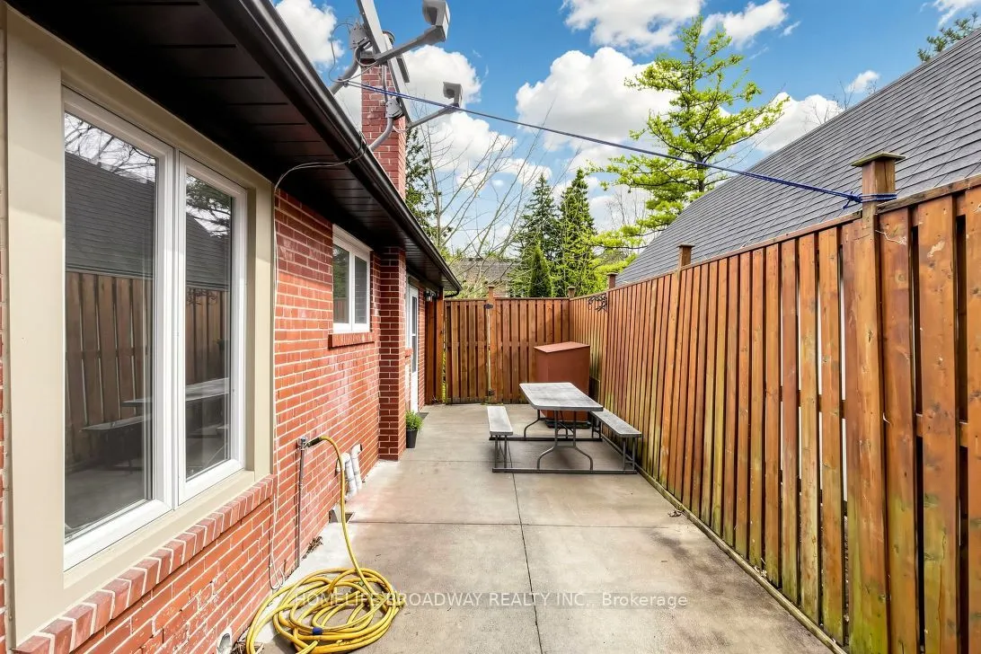 36 Bradgate Road