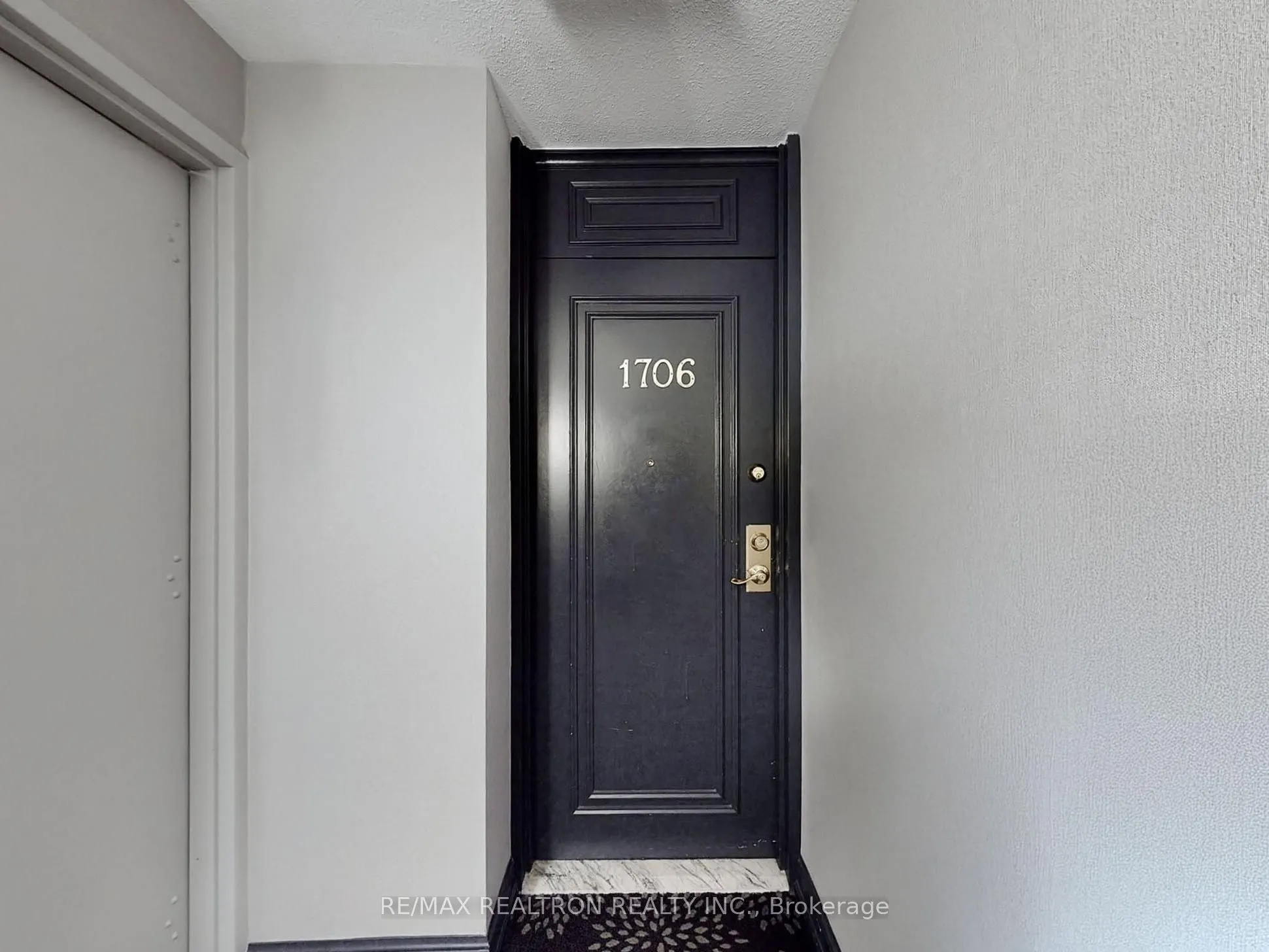 135 Antibes Drive #1706