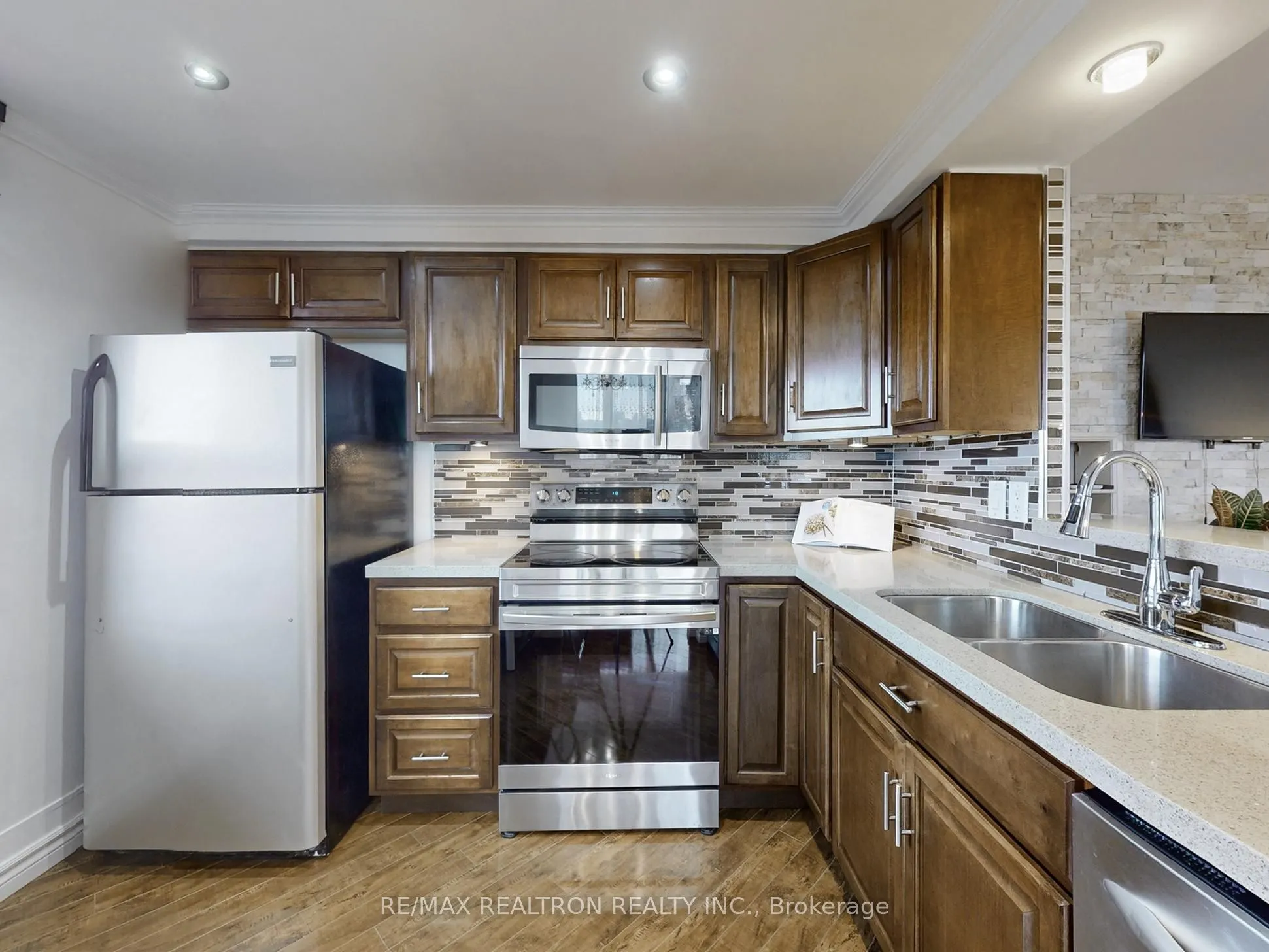 135 Antibes Drive #1706