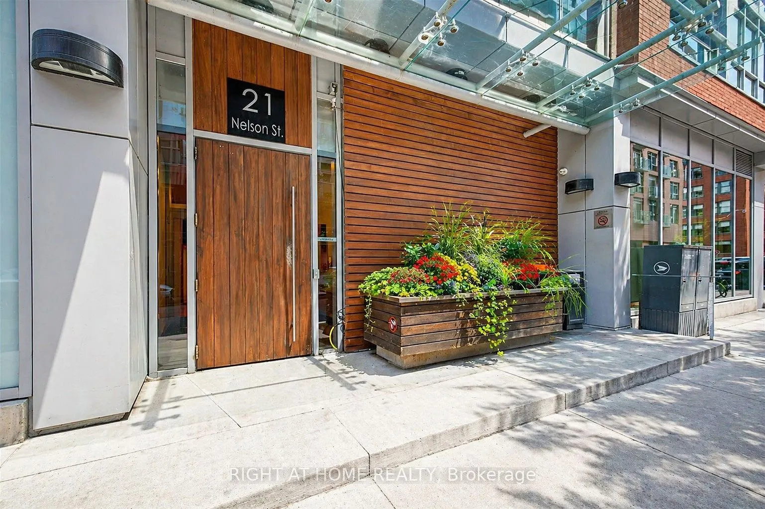 21 Nelson Street #Lph01