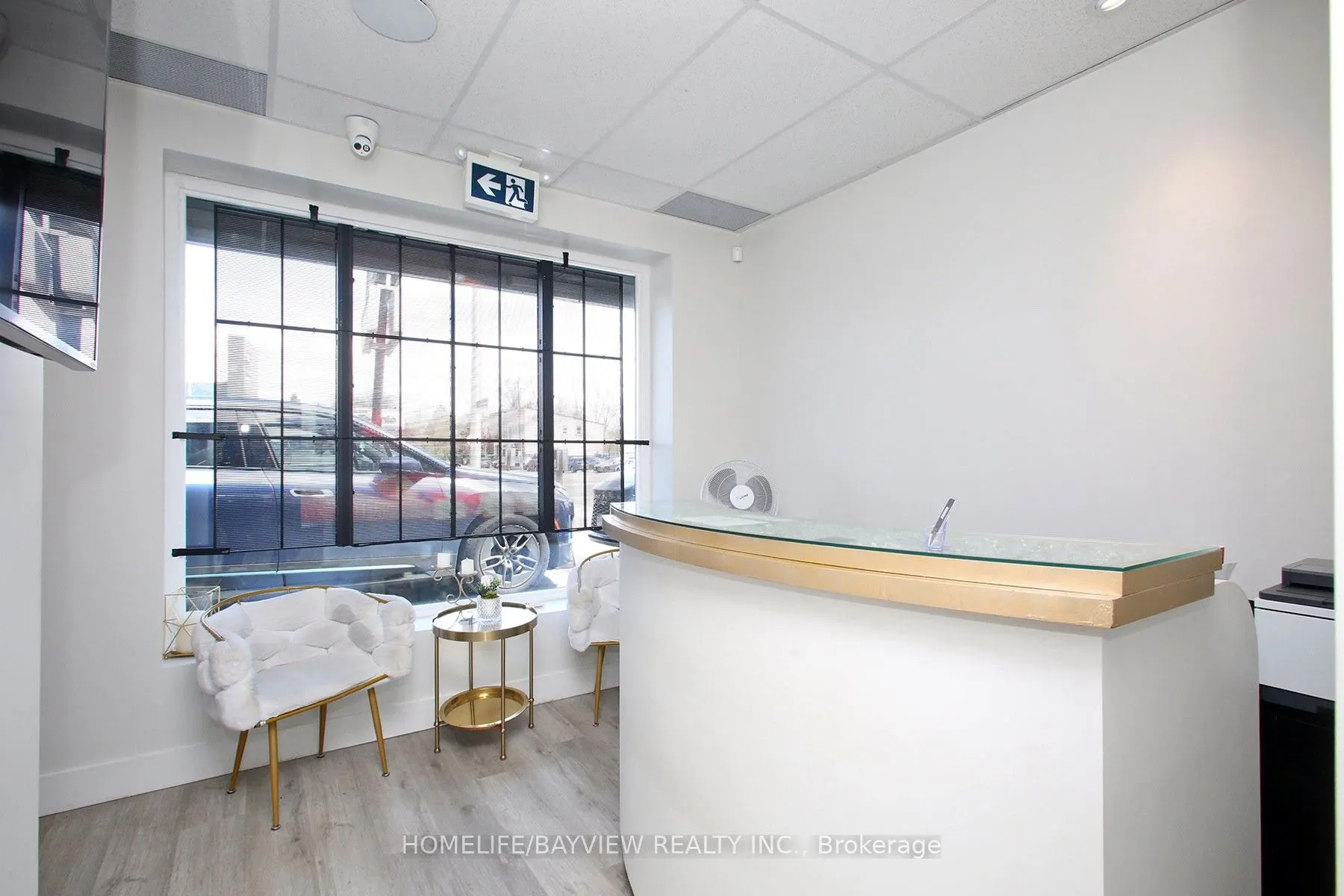 6166 Yonge Street