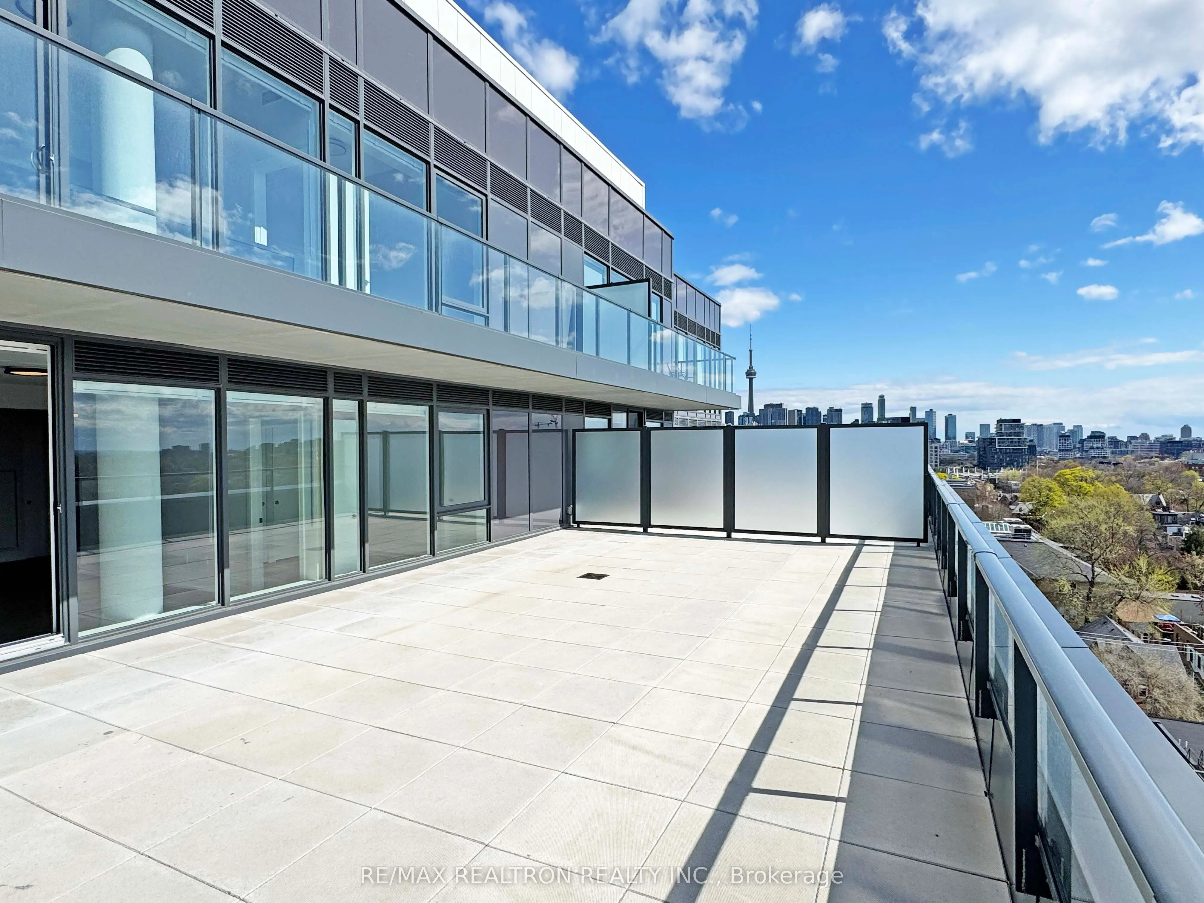 664 Spadina Avenue #1001