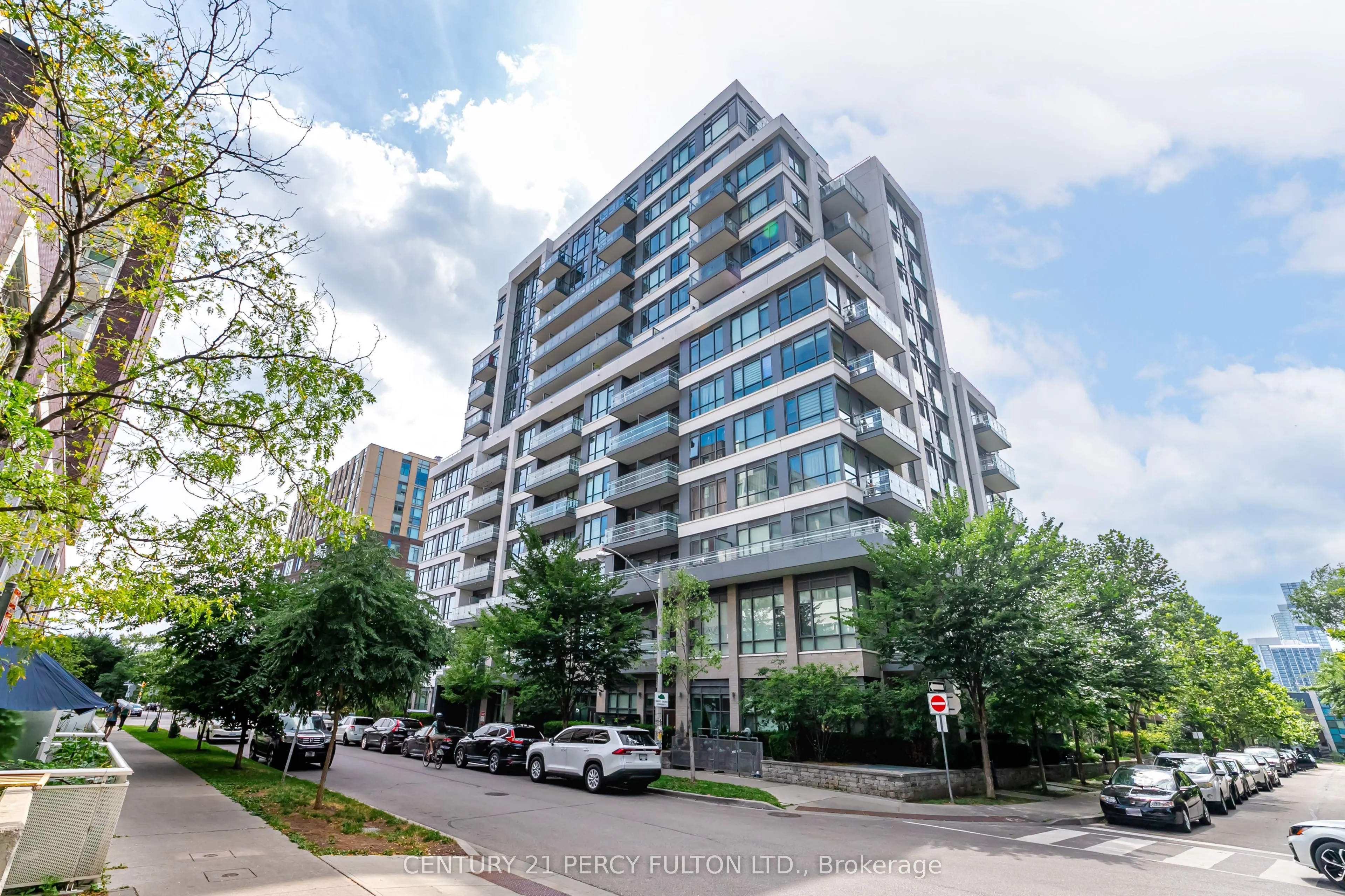 200 Sackville Street #414