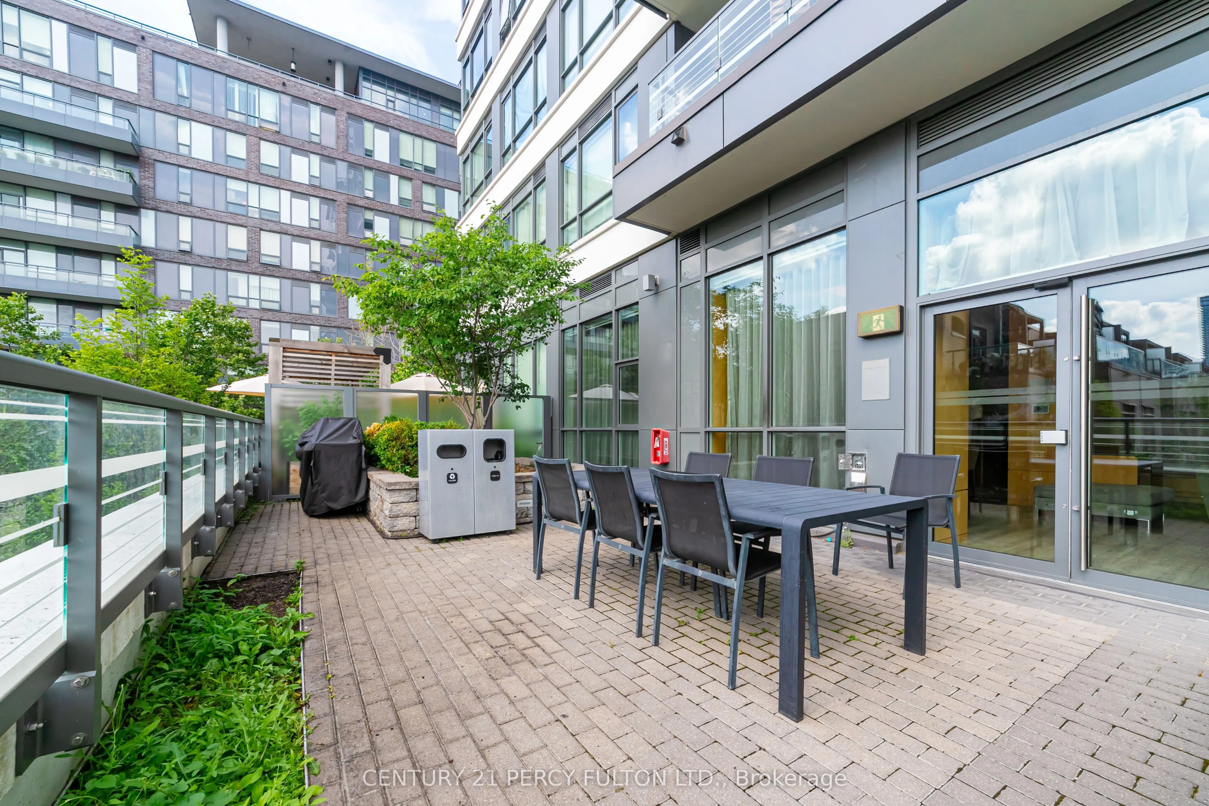 200 Sackville Street #414