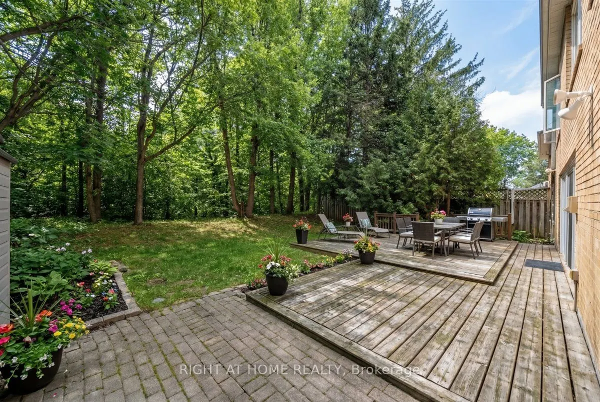 23 Christine Crescent