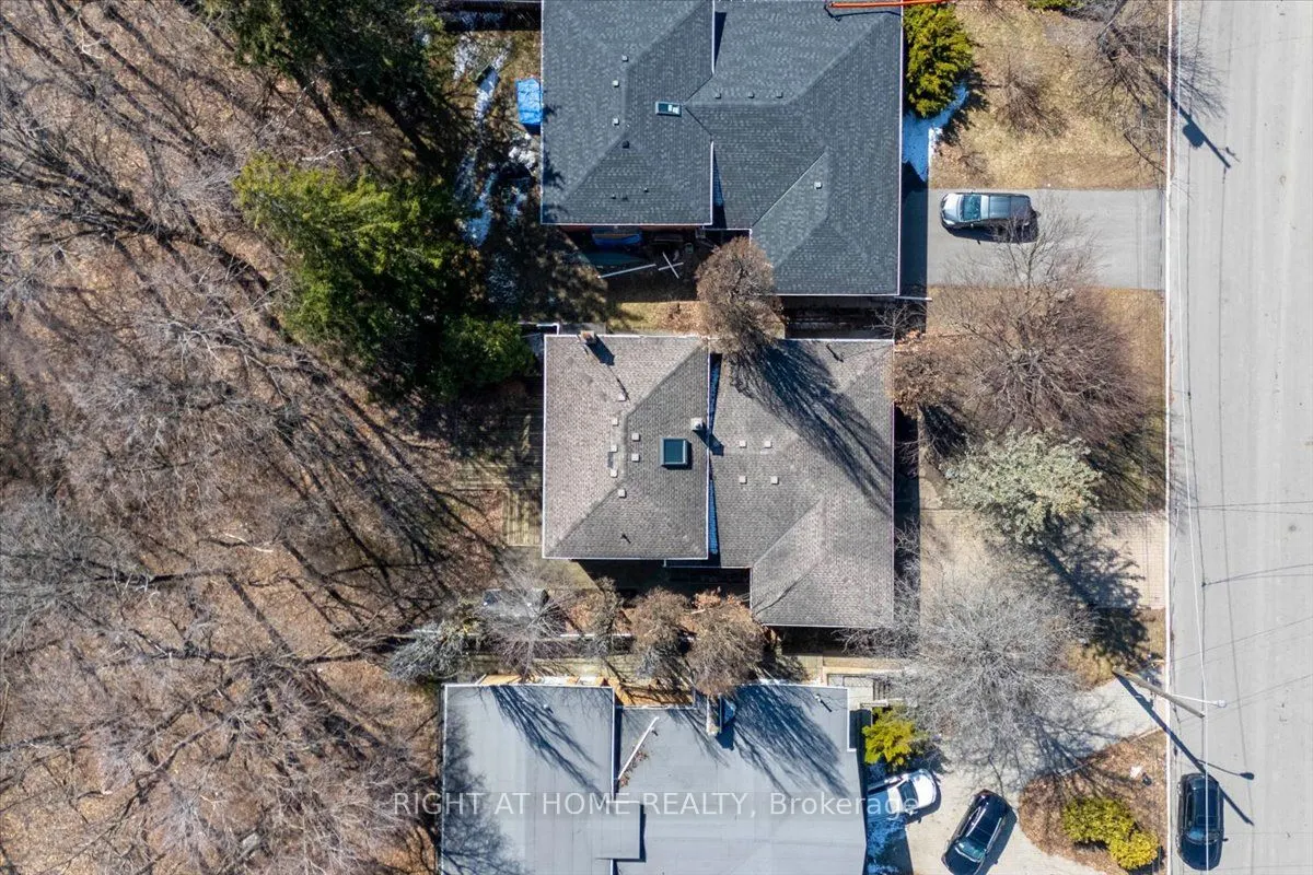 23 Christine Crescent