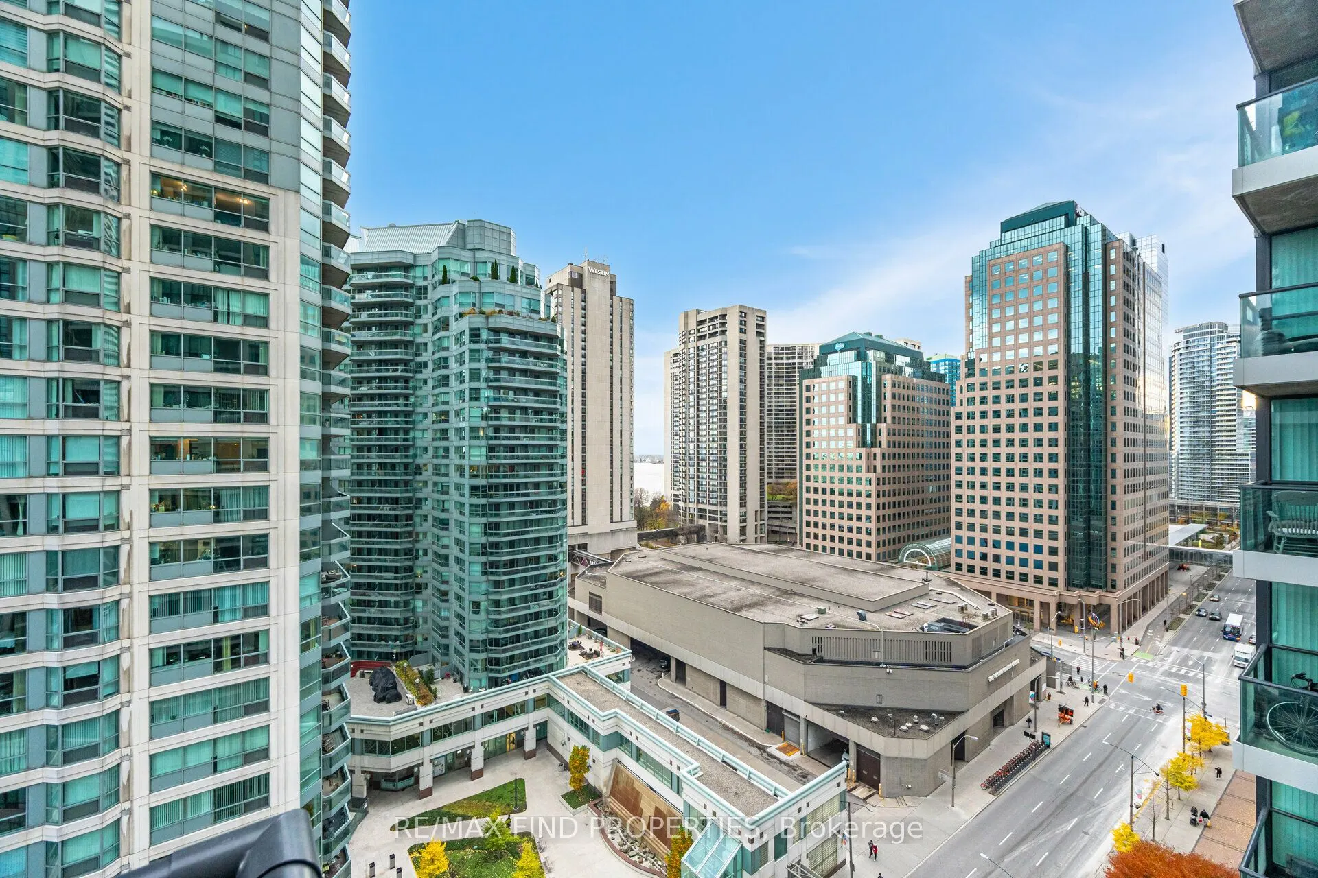 12 Yonge Street #1505
