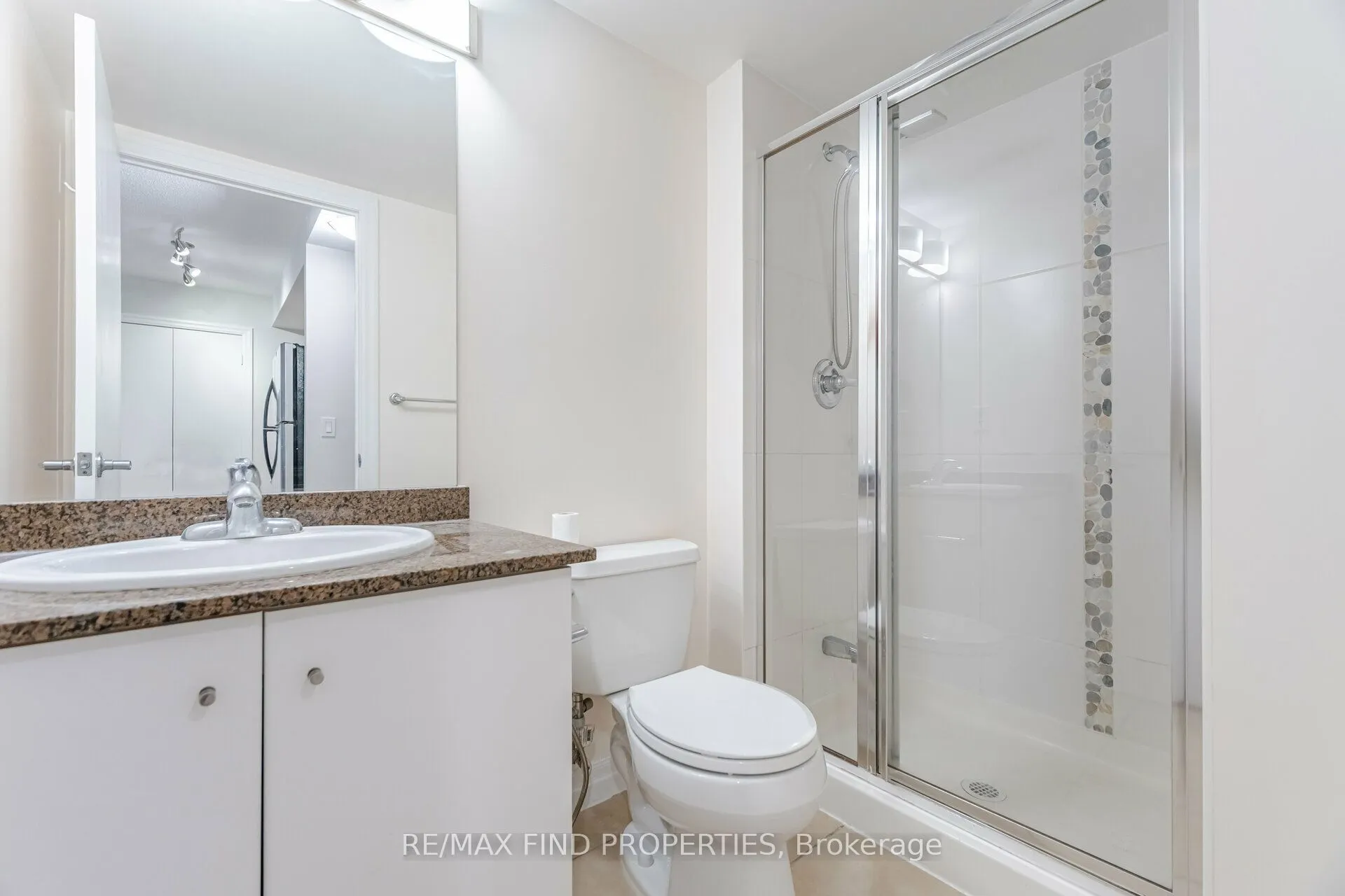 12 Yonge Street #1505