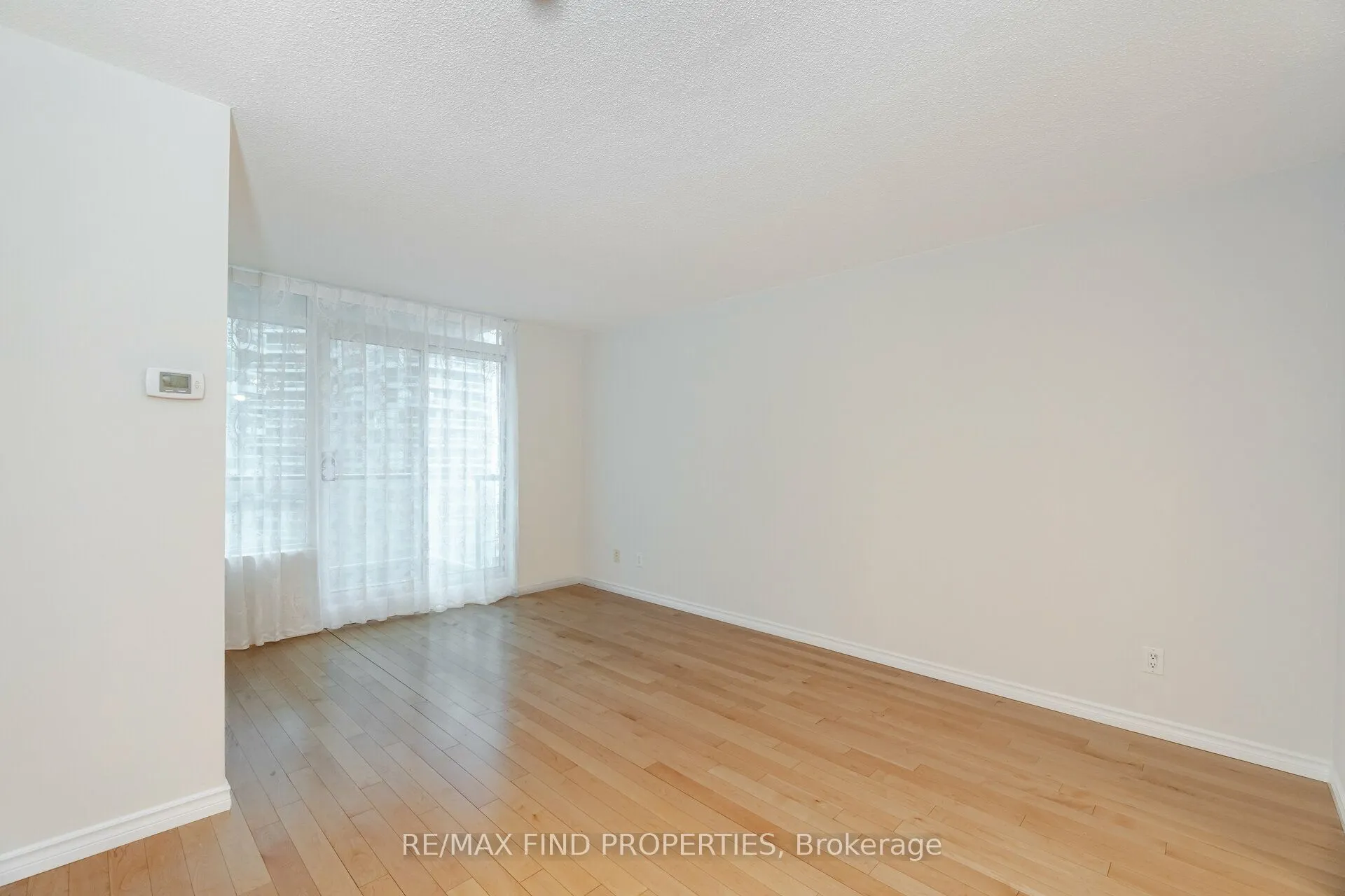 12 Yonge Street #1505
