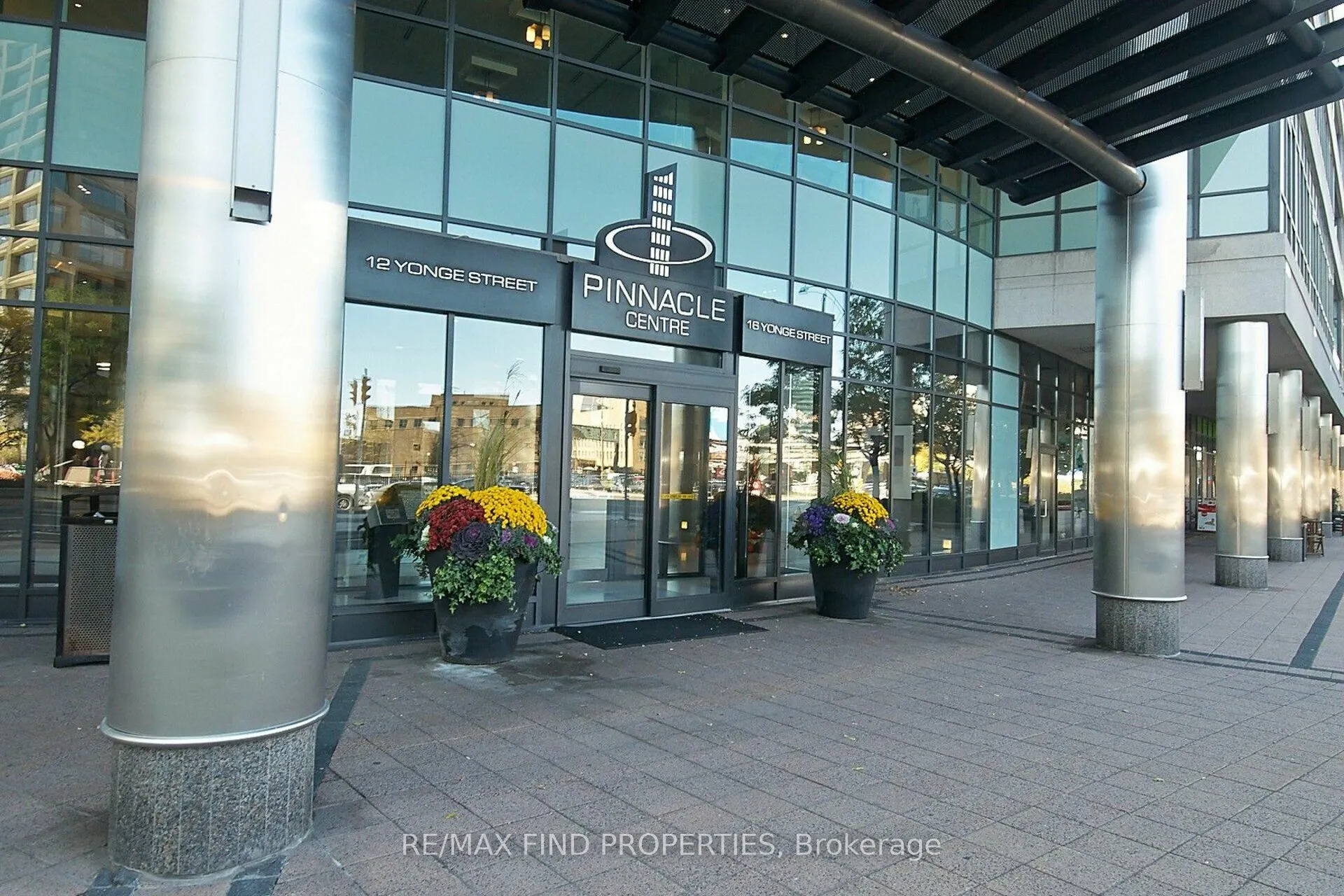 12 Yonge Street #1505