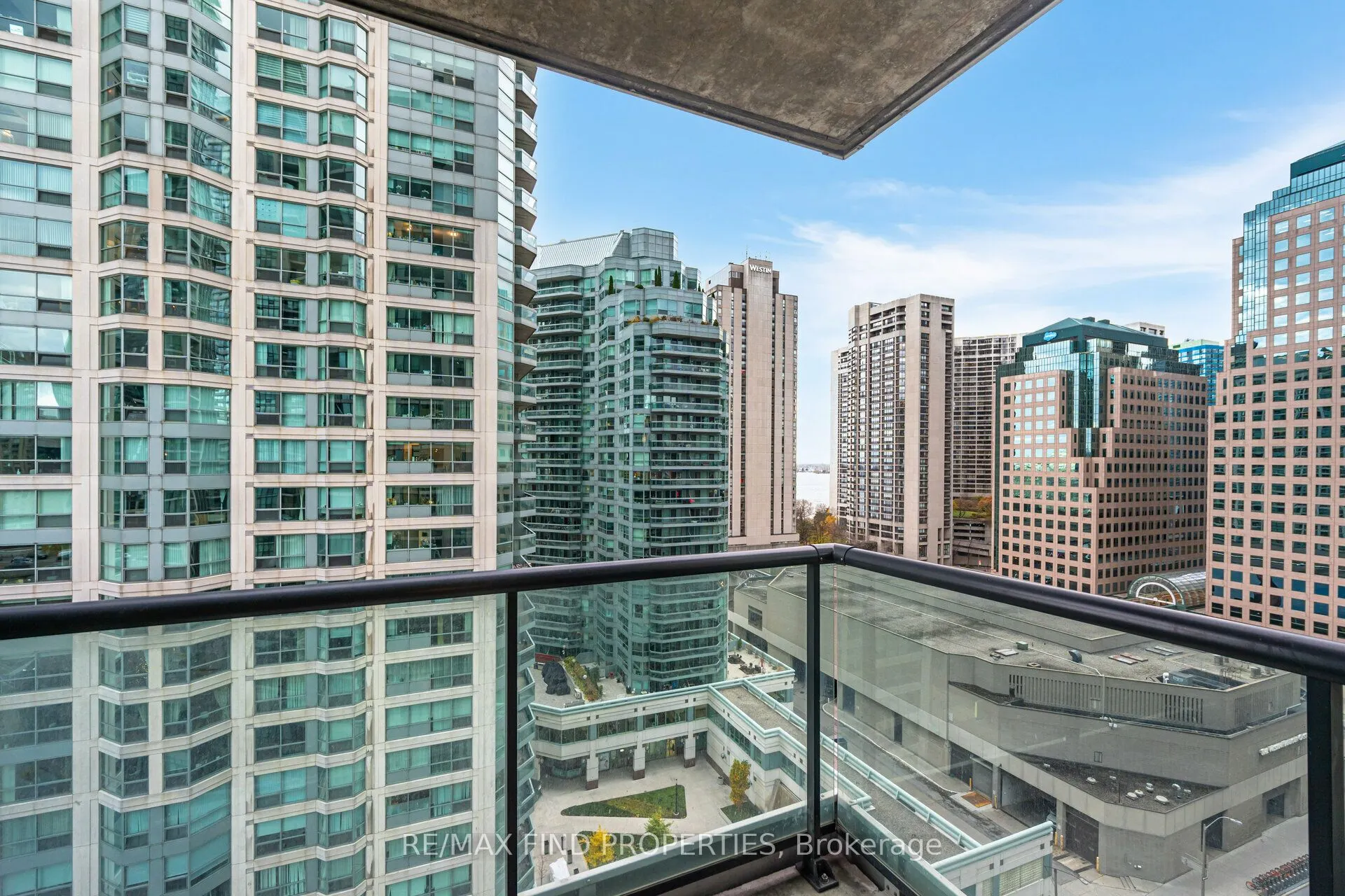 12 Yonge Street #1505