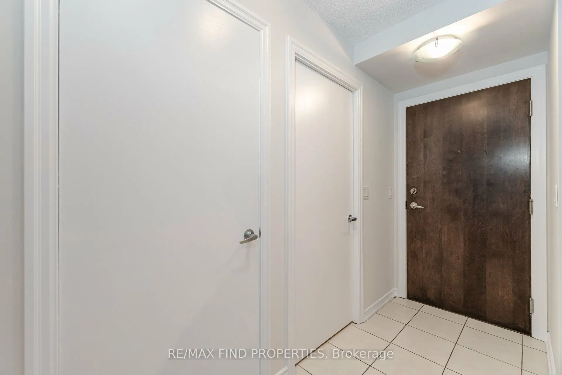 12 Yonge Street #1505