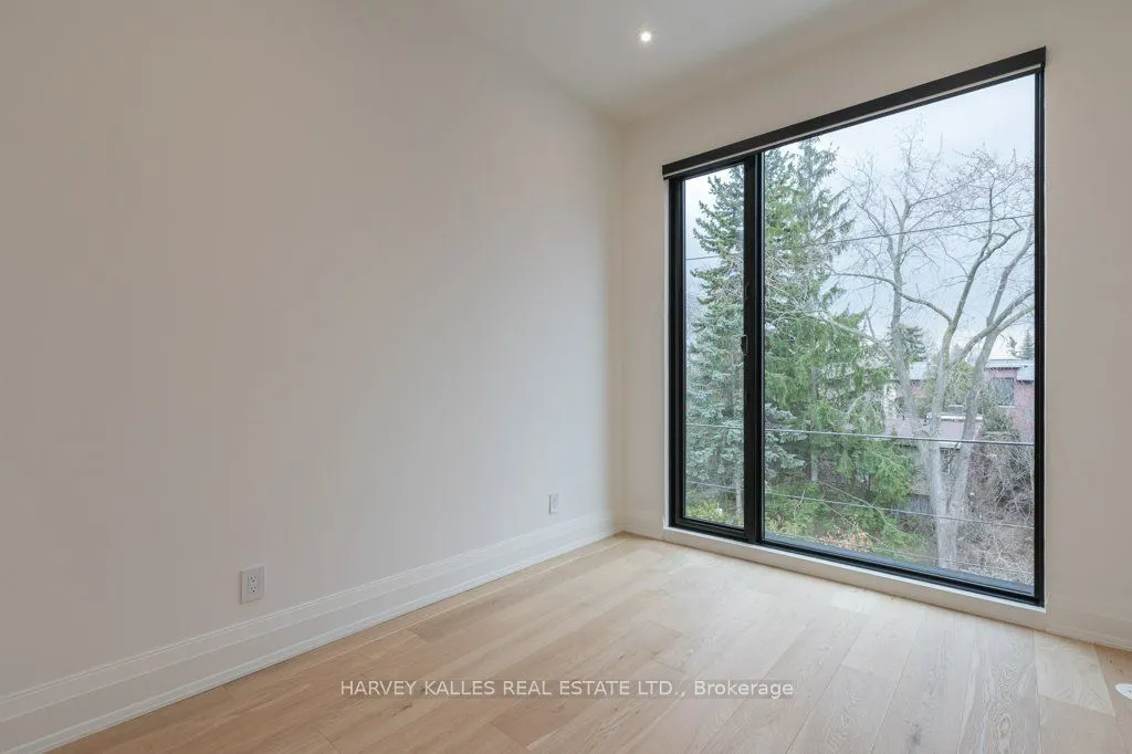 32 Evergreen Gardens