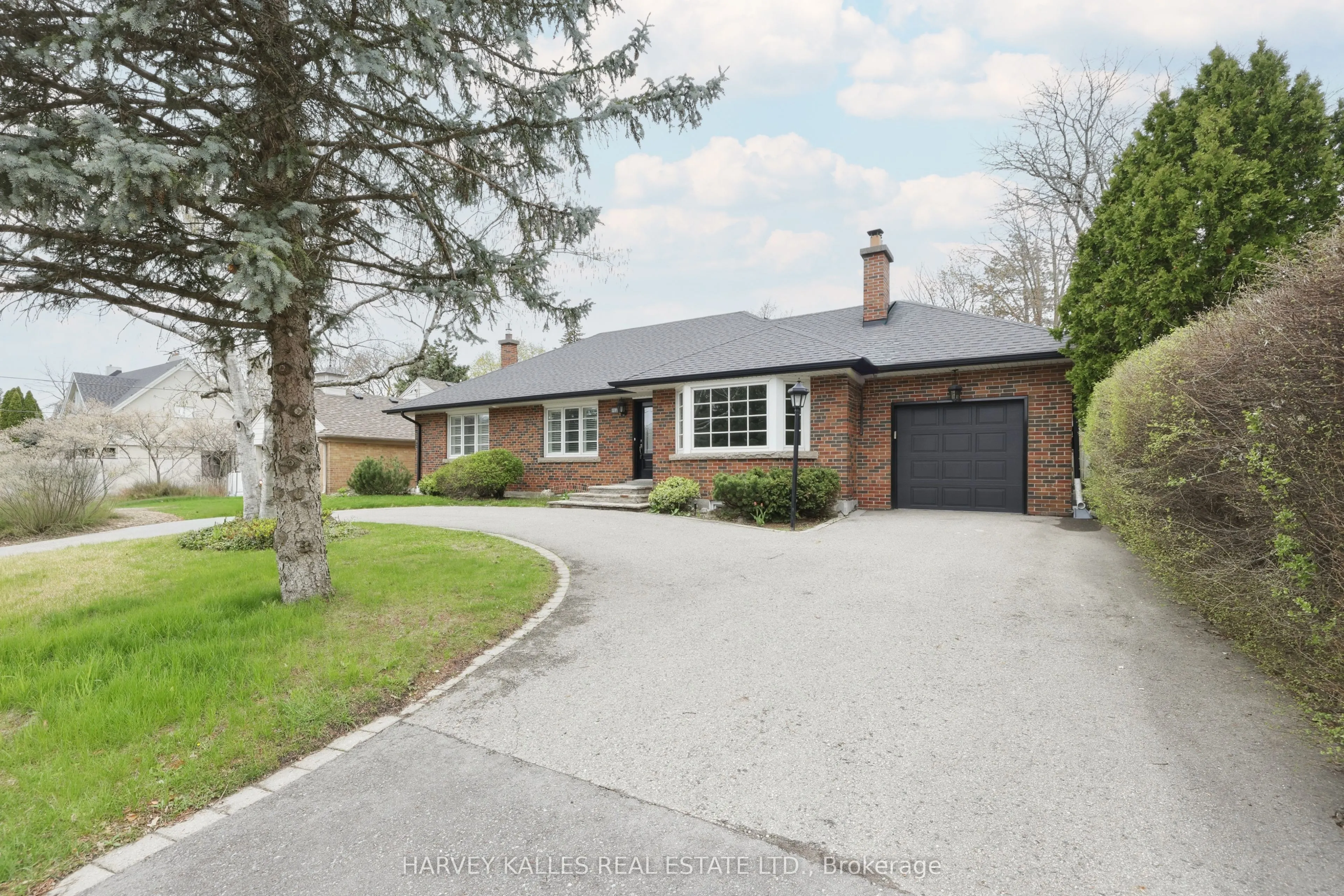 530 Blythwood Road