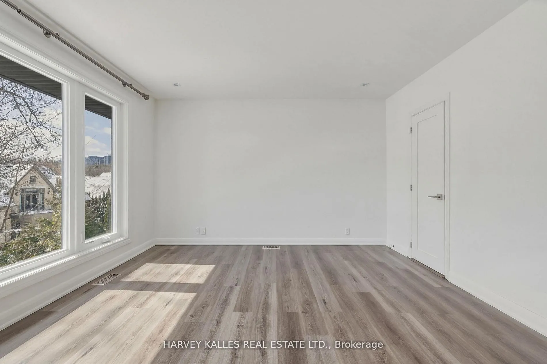 537 Blythwood Road