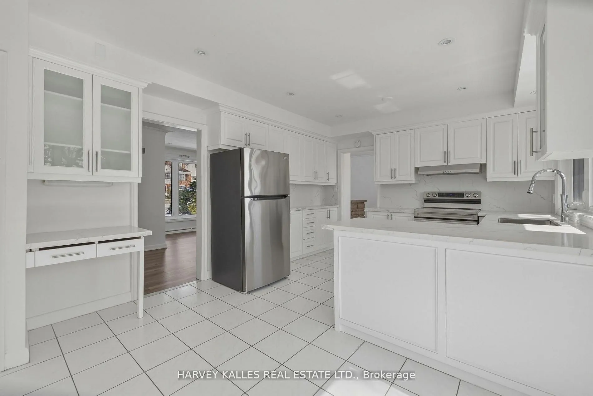 537 Blythwood Road