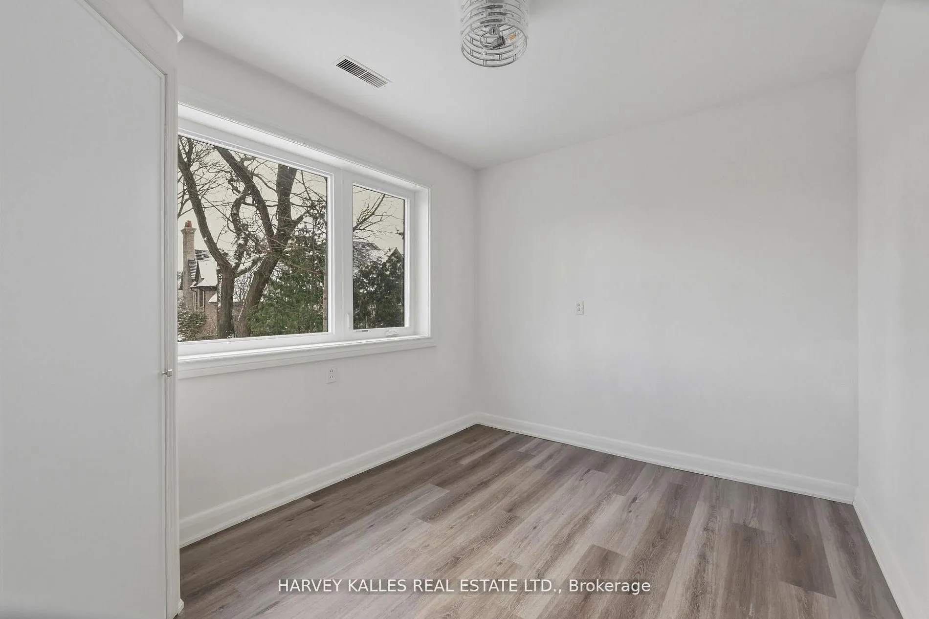 537 Blythwood Road