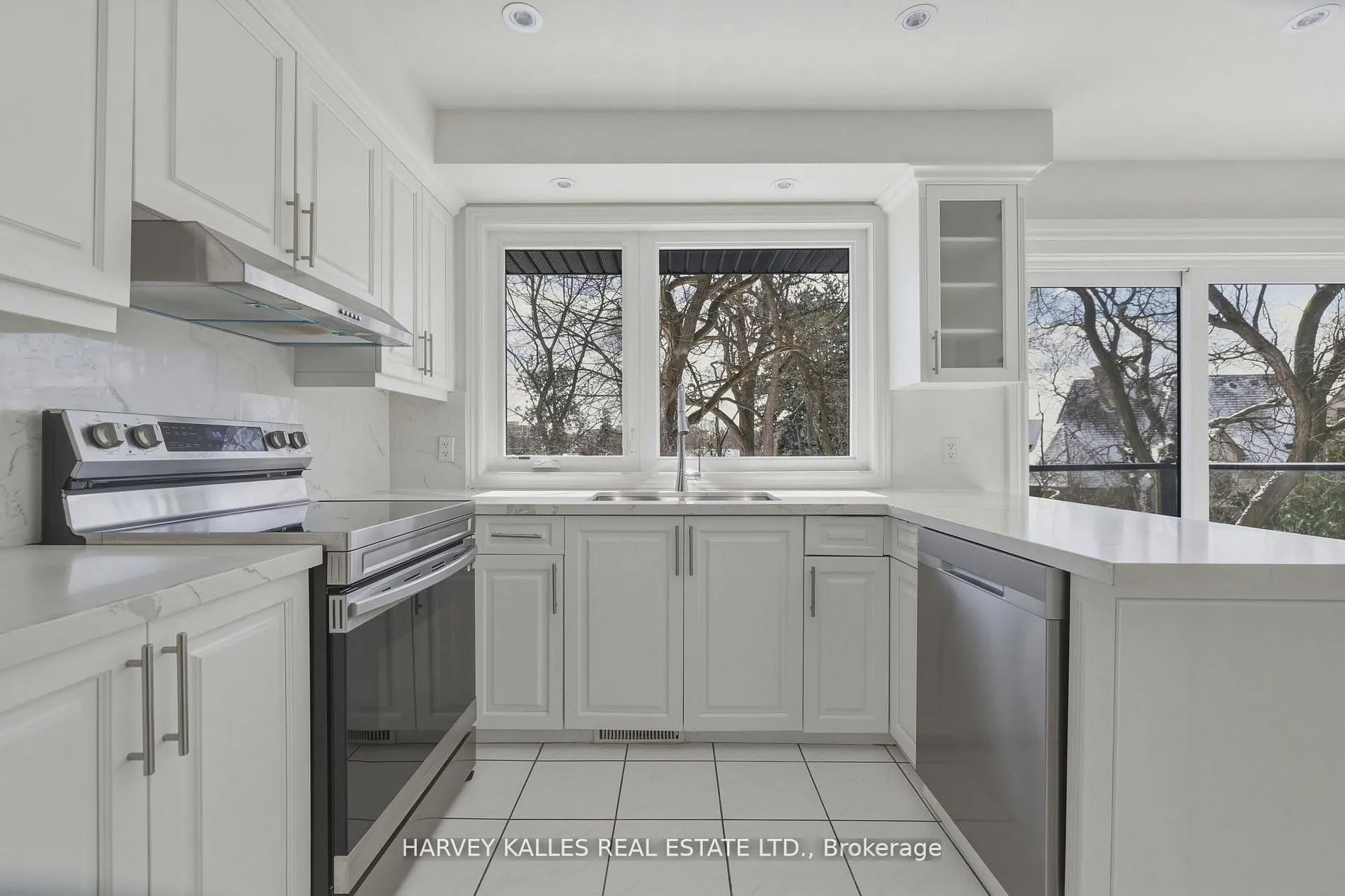 537 Blythwood Road