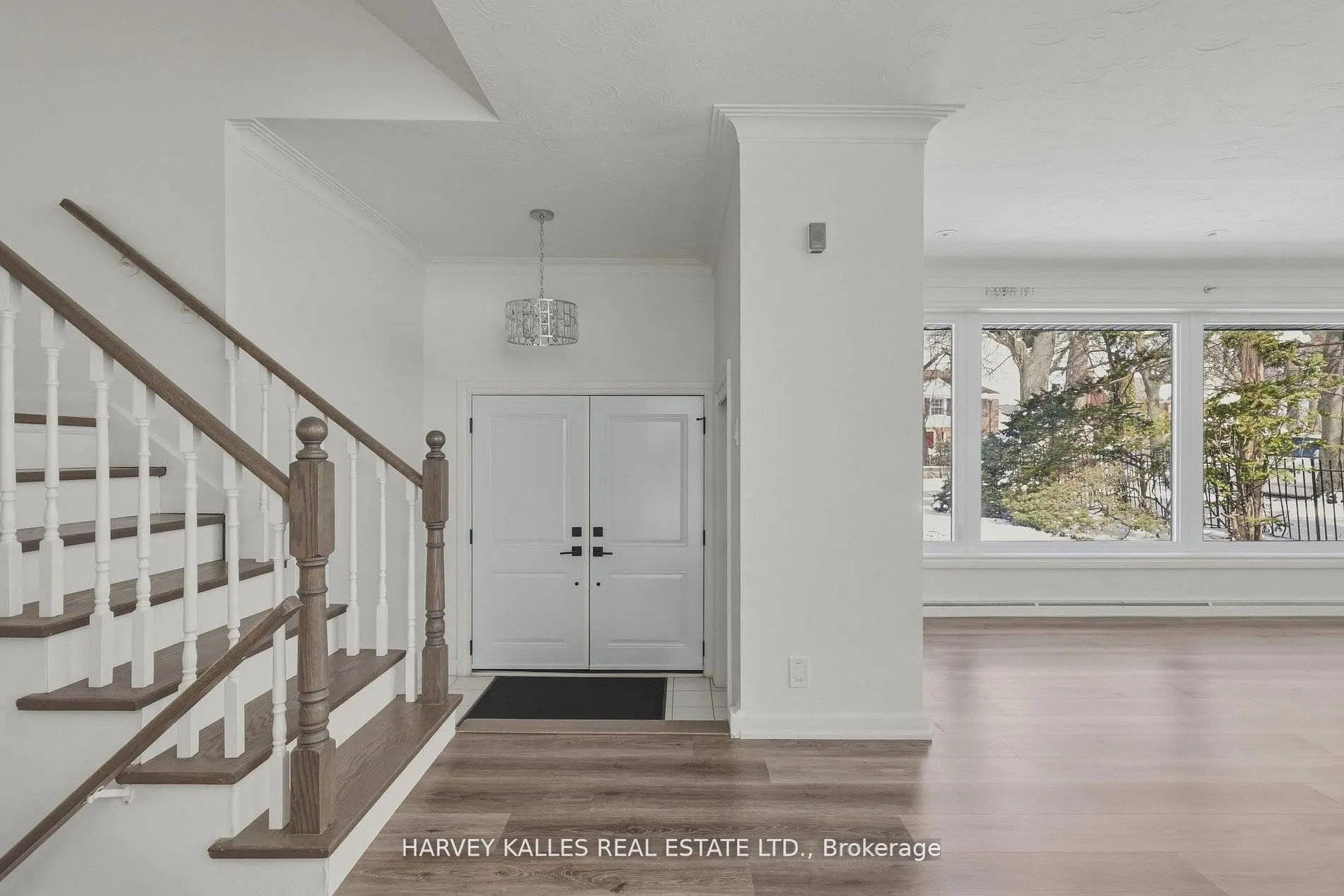 537 Blythwood Road