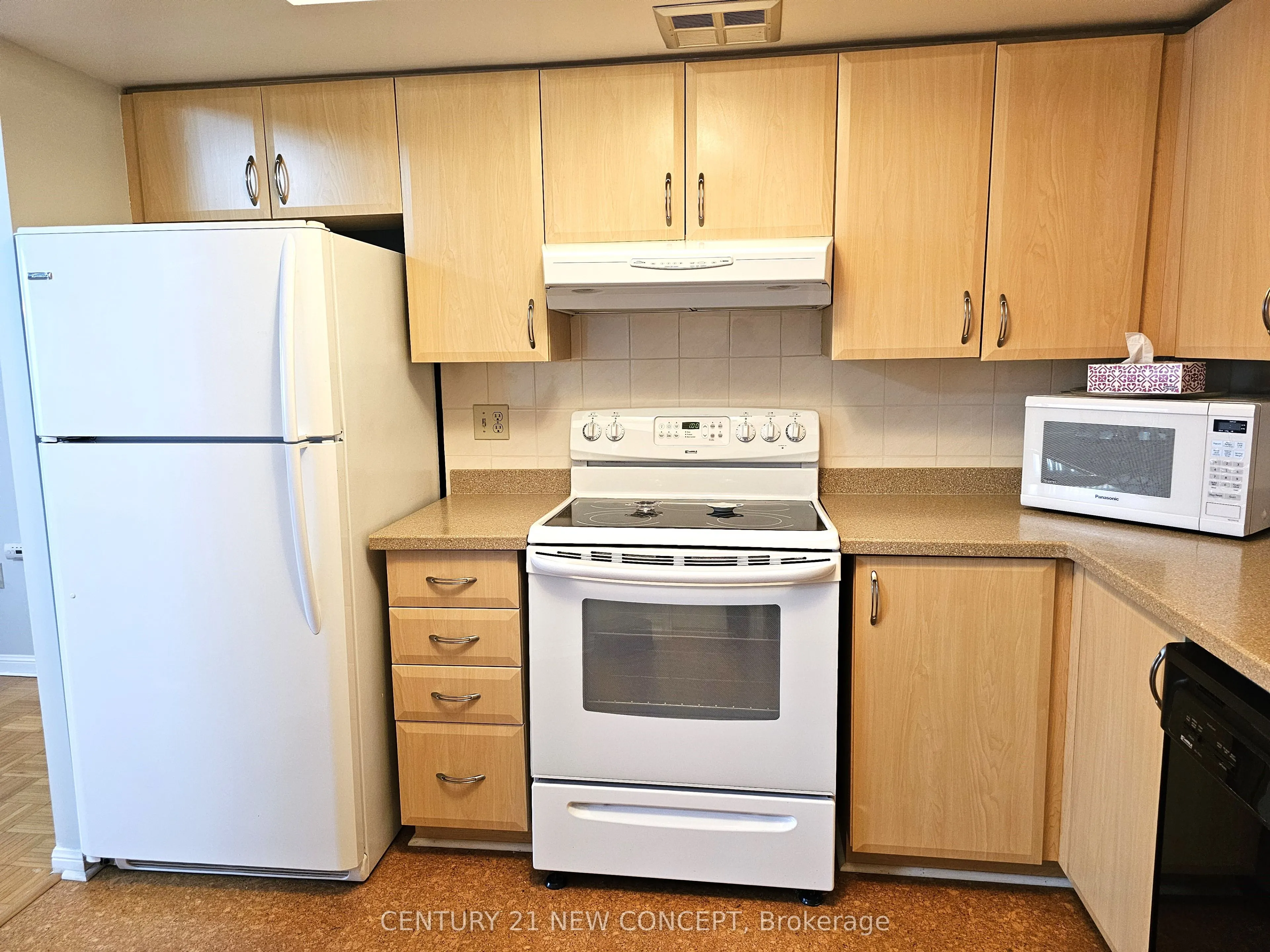 255 The Donway West E #123