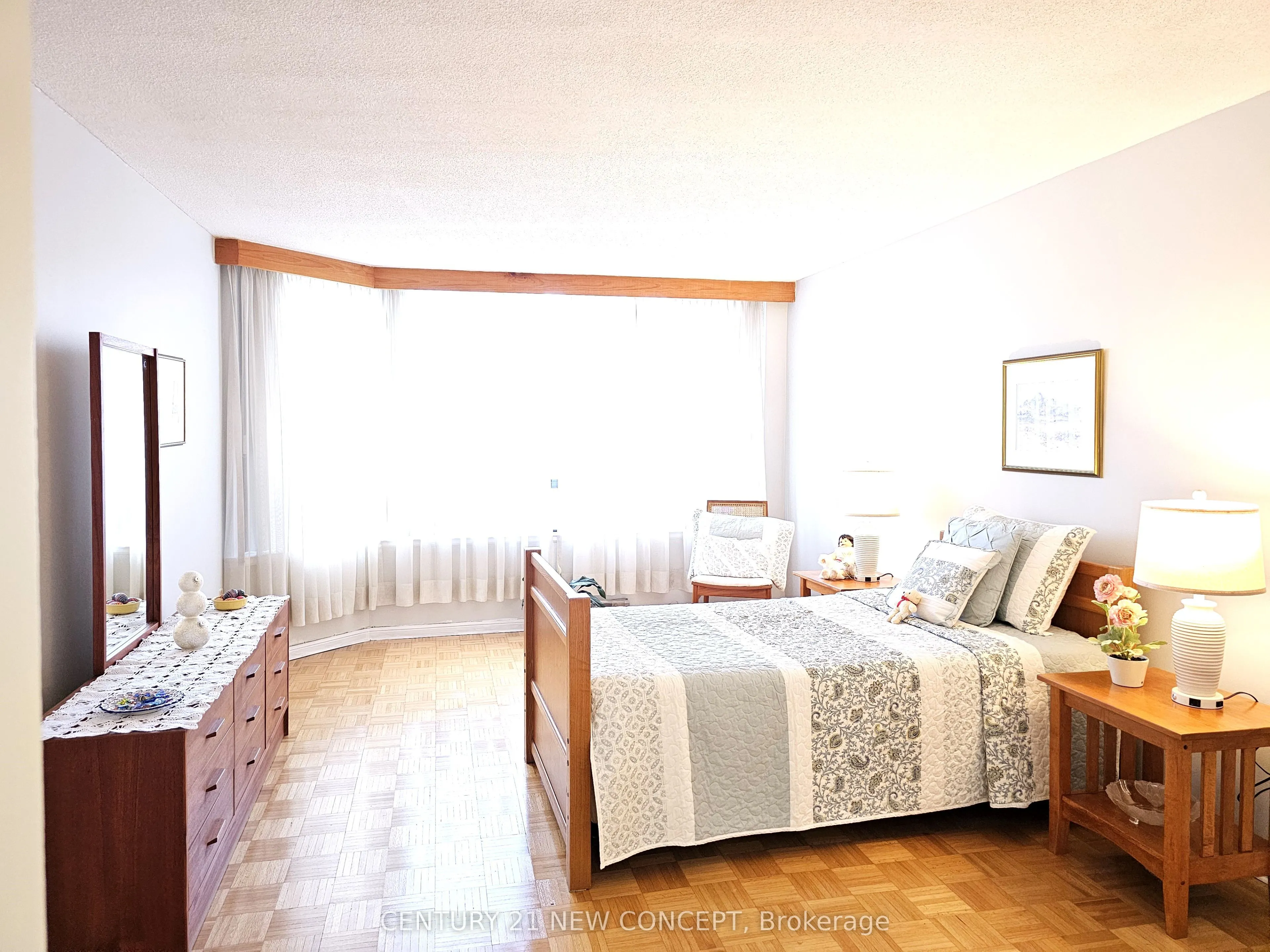 255 The Donway West E #123