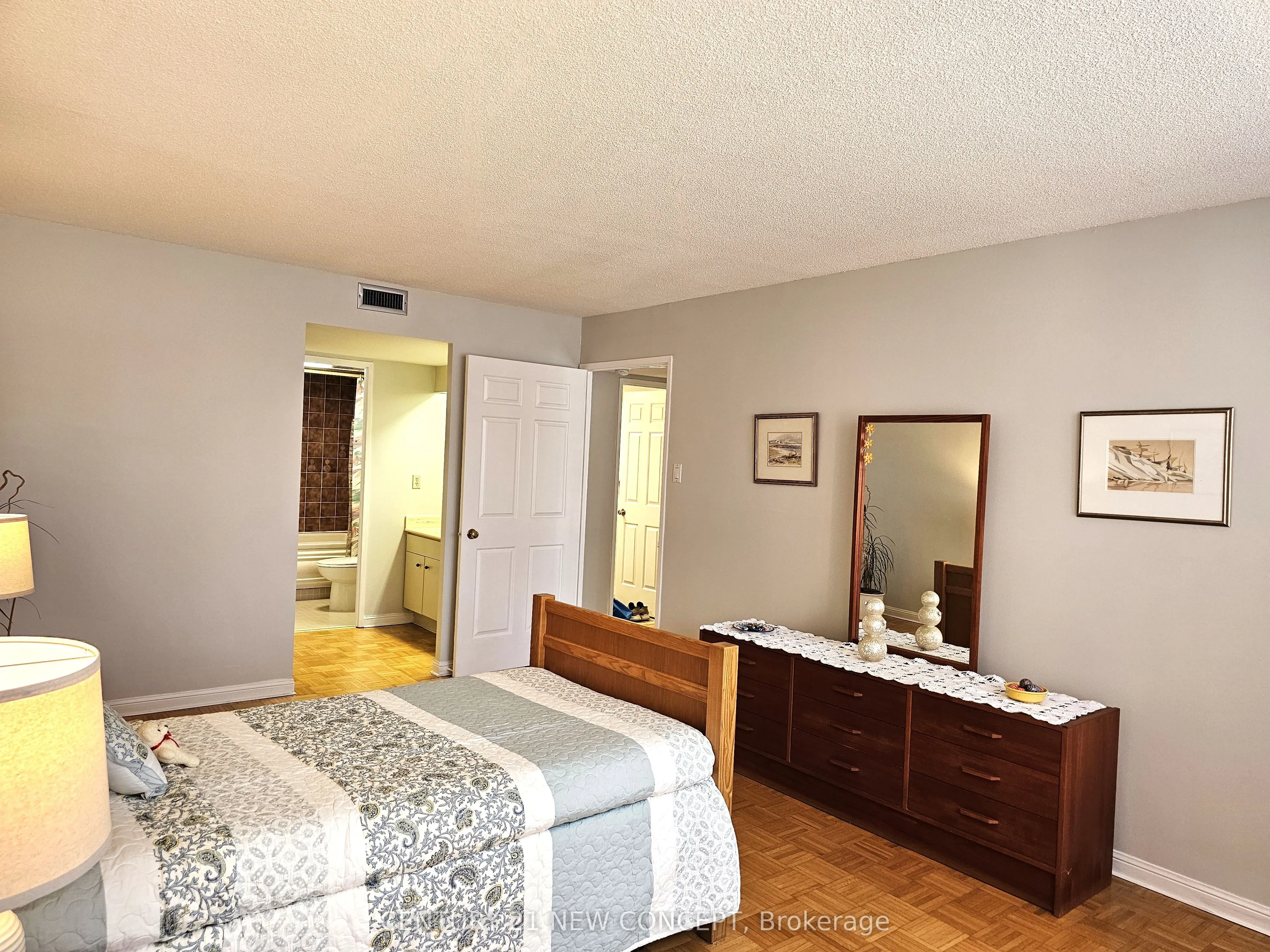 255 The Donway West E #123