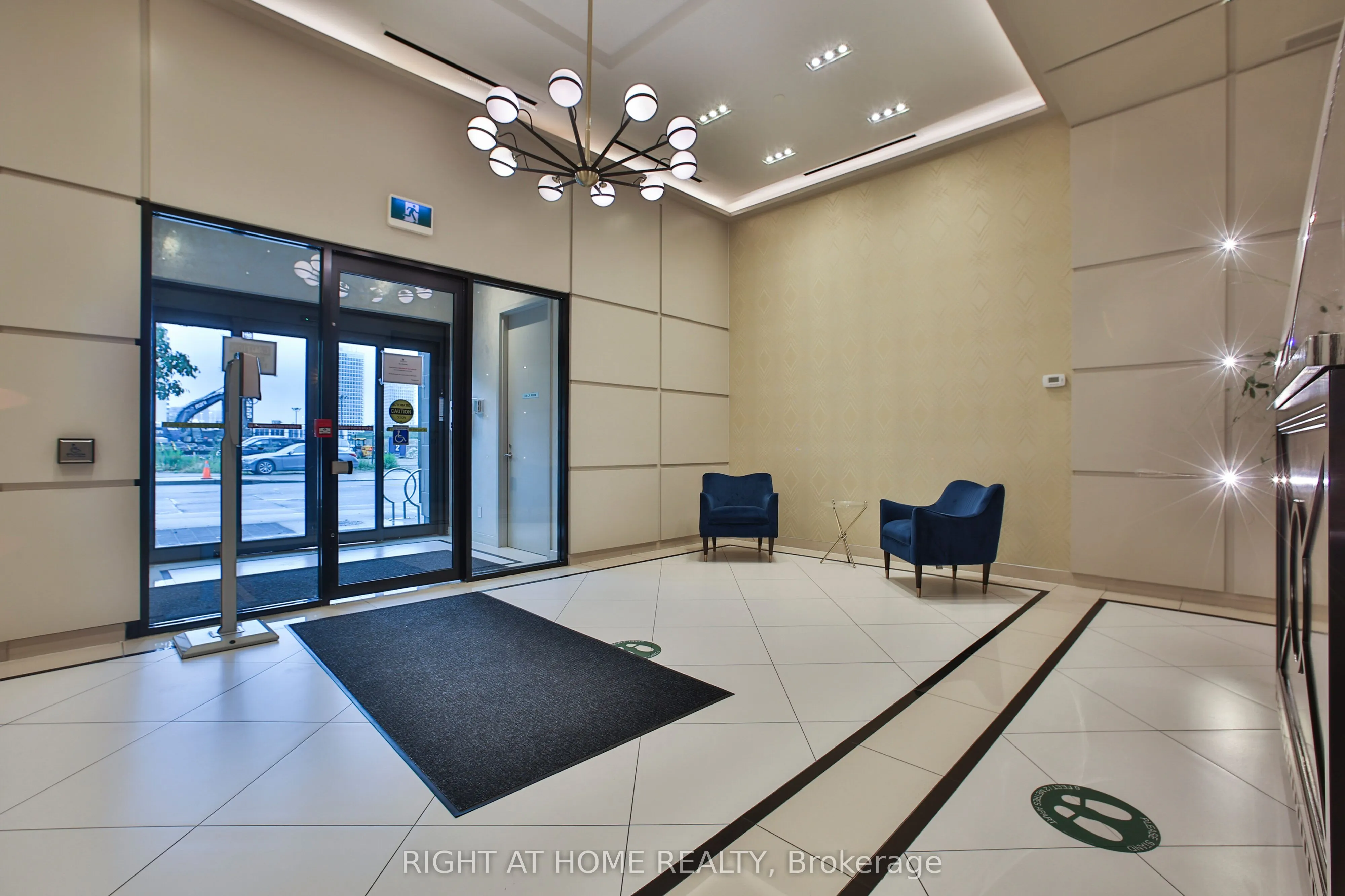 1486 Bathurst Street #1303