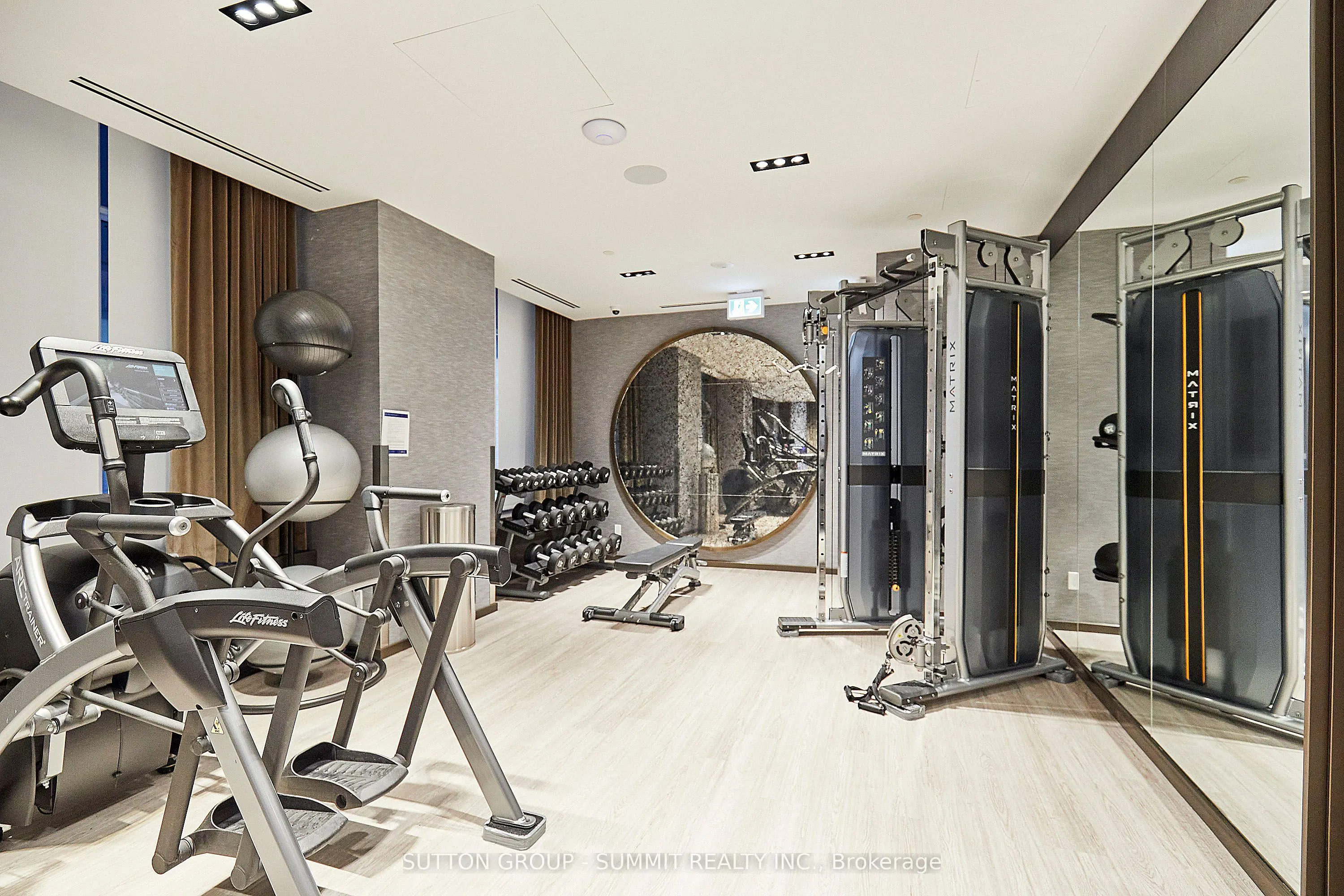 771 YONGE Street #2501
