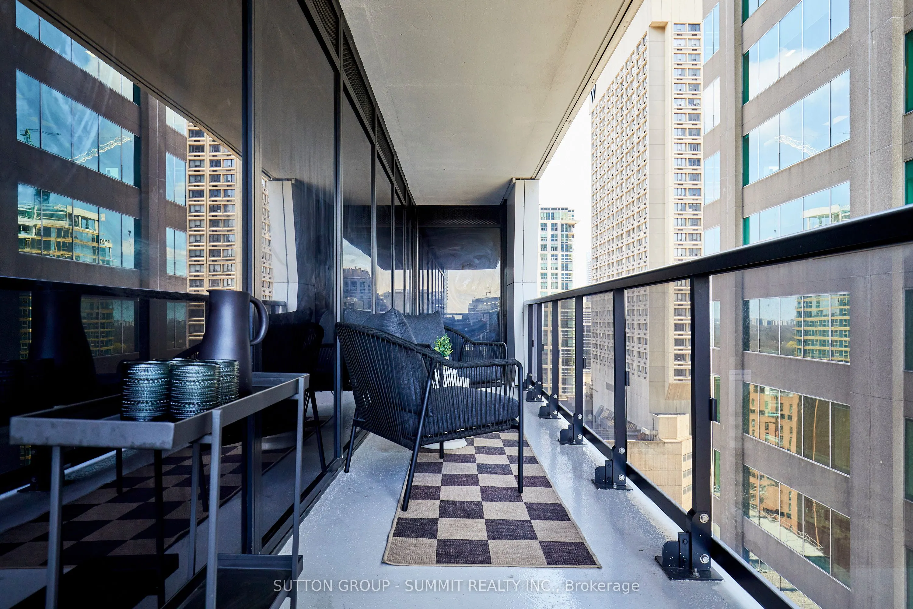 771 YONGE Street #2501