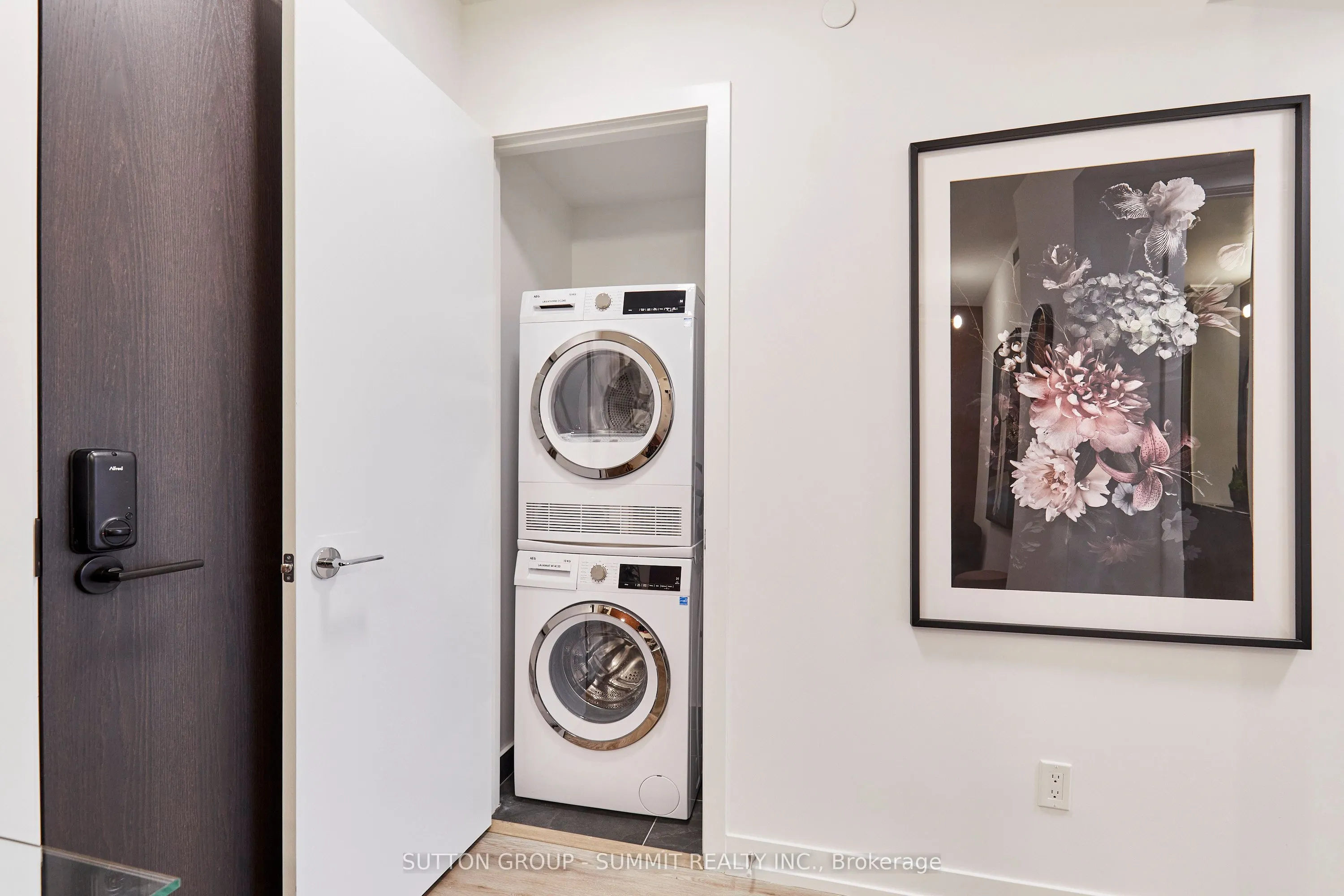 771 YONGE Street #2501