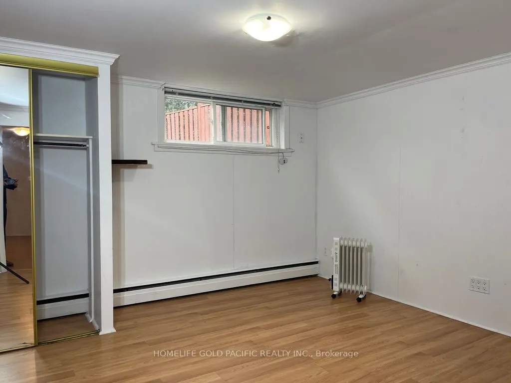 244 Maxwell (Basement) Street
