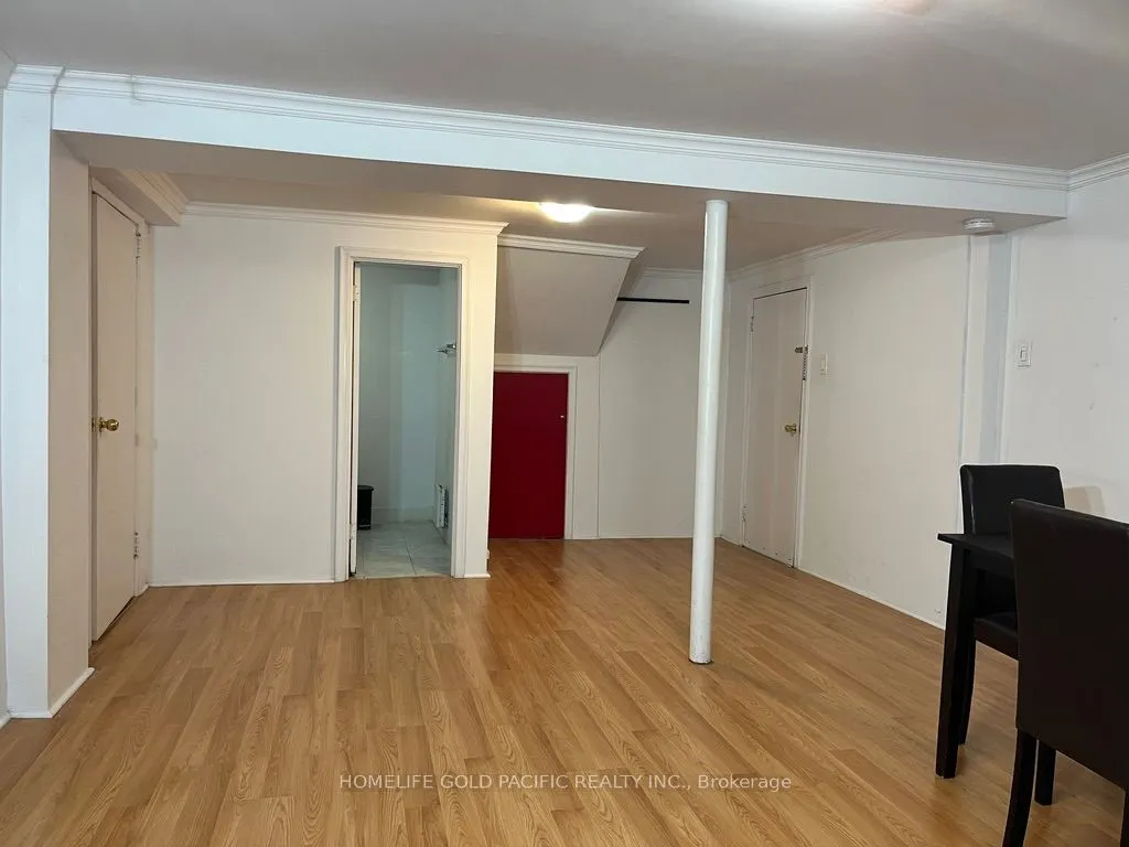 244 Maxwell (Basement) Street