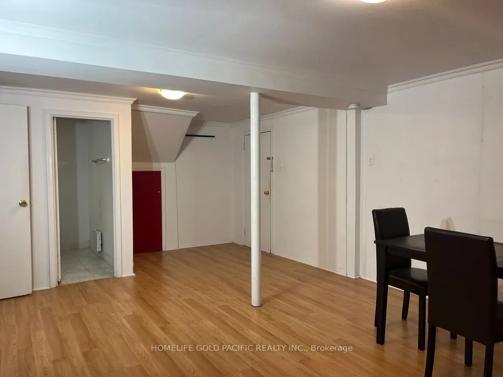 244 Maxwell (Basement) Street