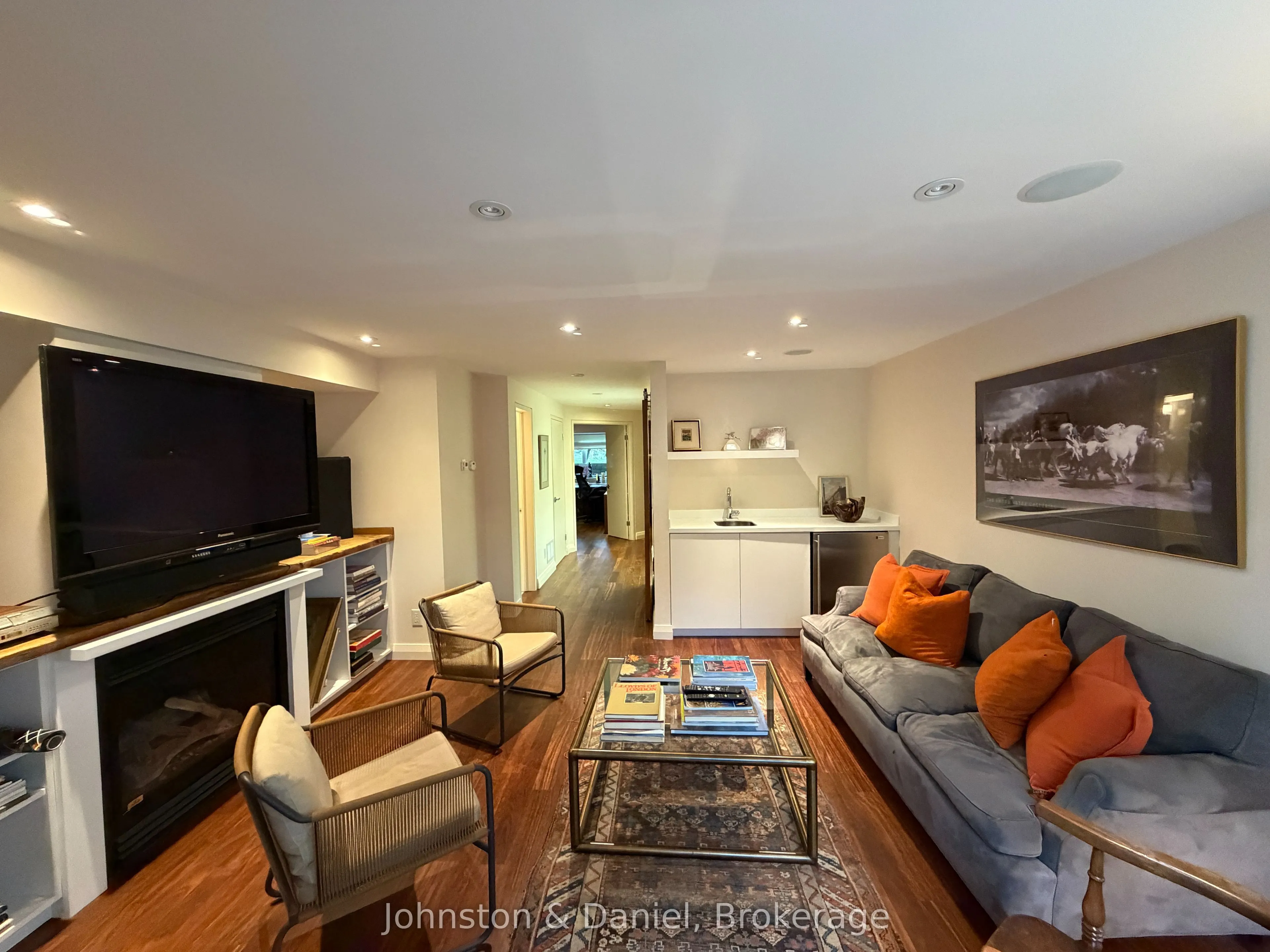 44 Standish Avenue